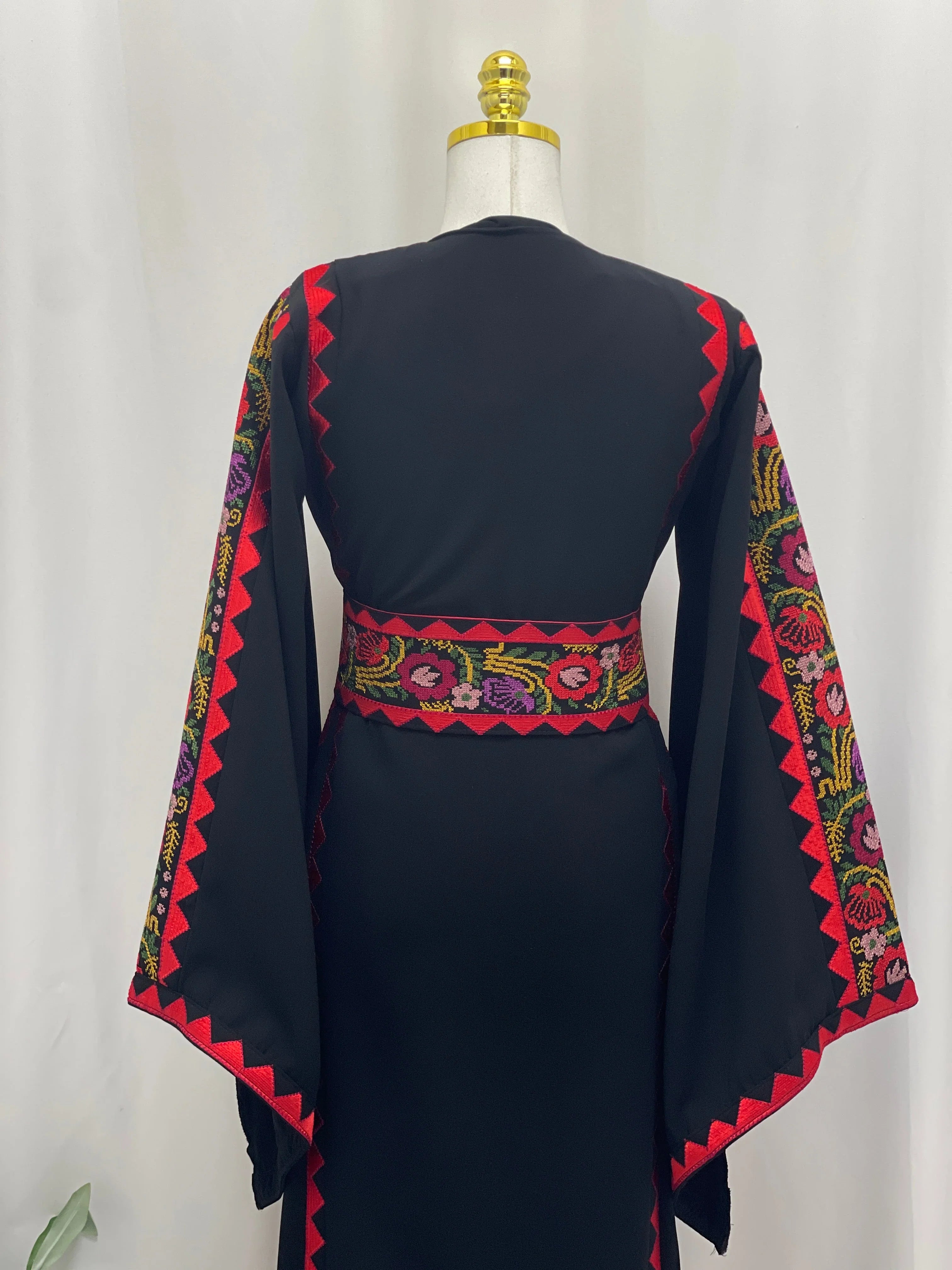 Riyahin Embroidered Thobe Palestinian Elegance
