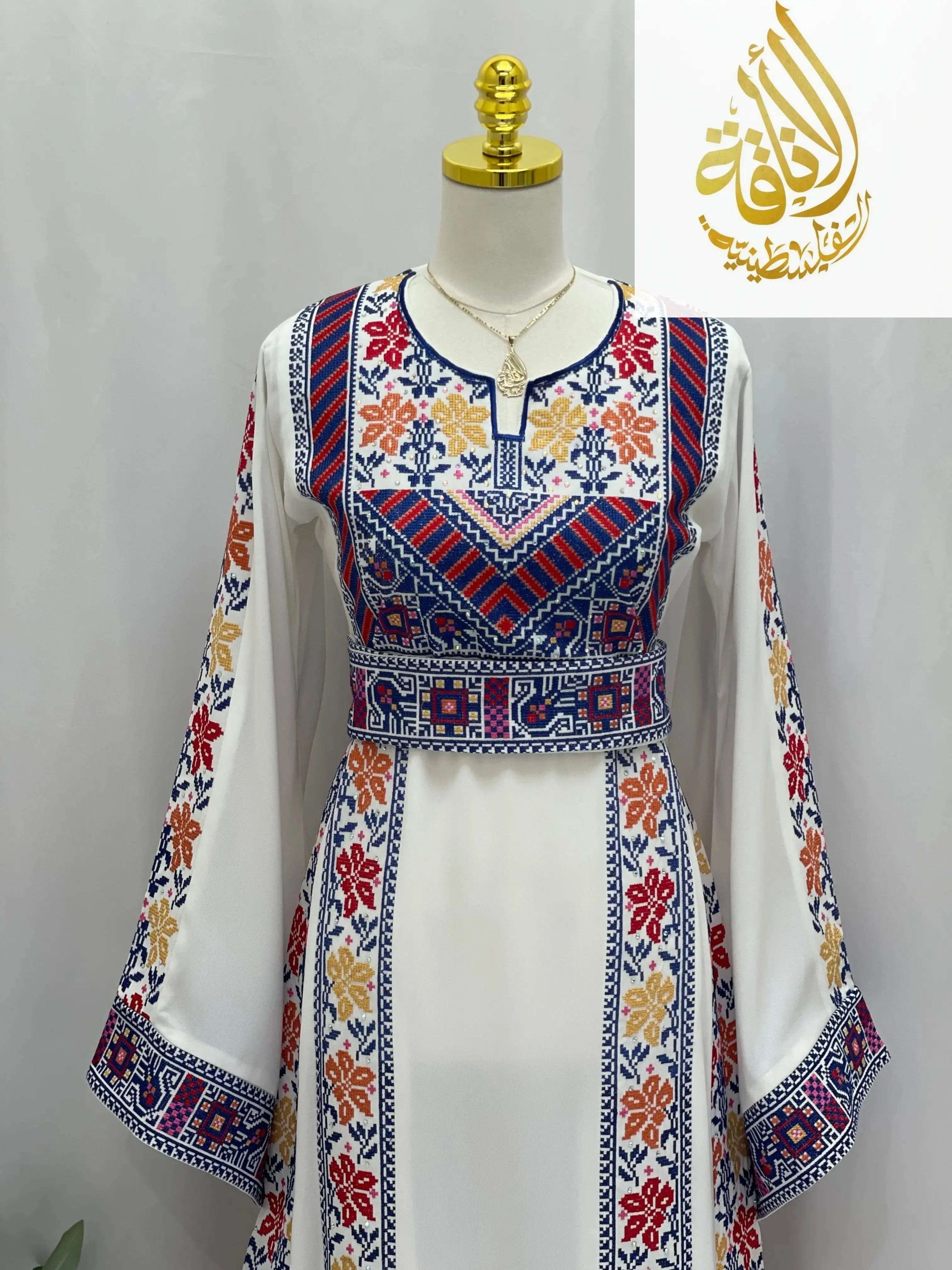 Roses Embroidered Thoub | Elegant Palestinian Dress - Palestinian Elegance