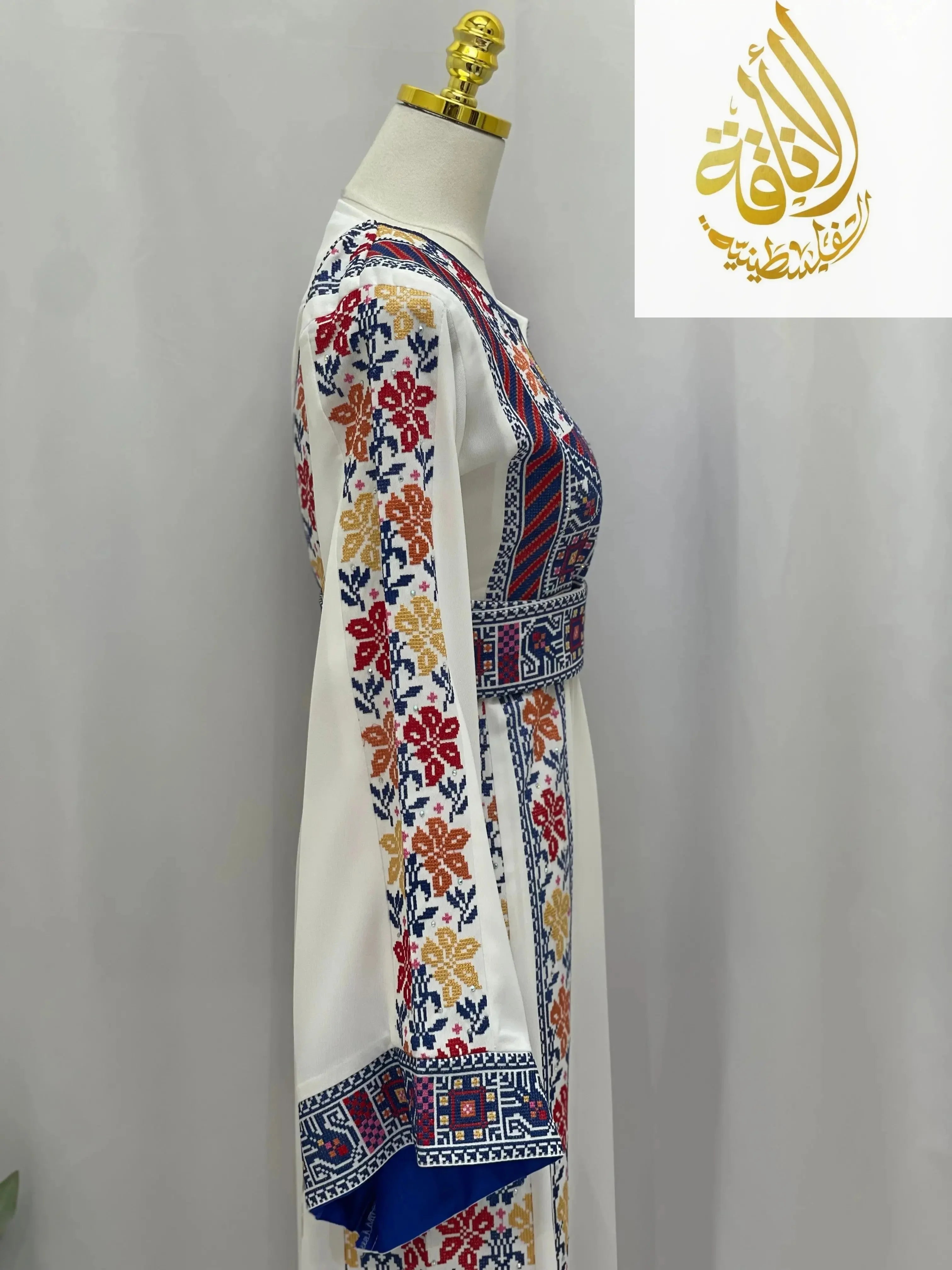 Roses Embroidered Thoub | Elegant Palestinian Dress - Palestinian Elegance