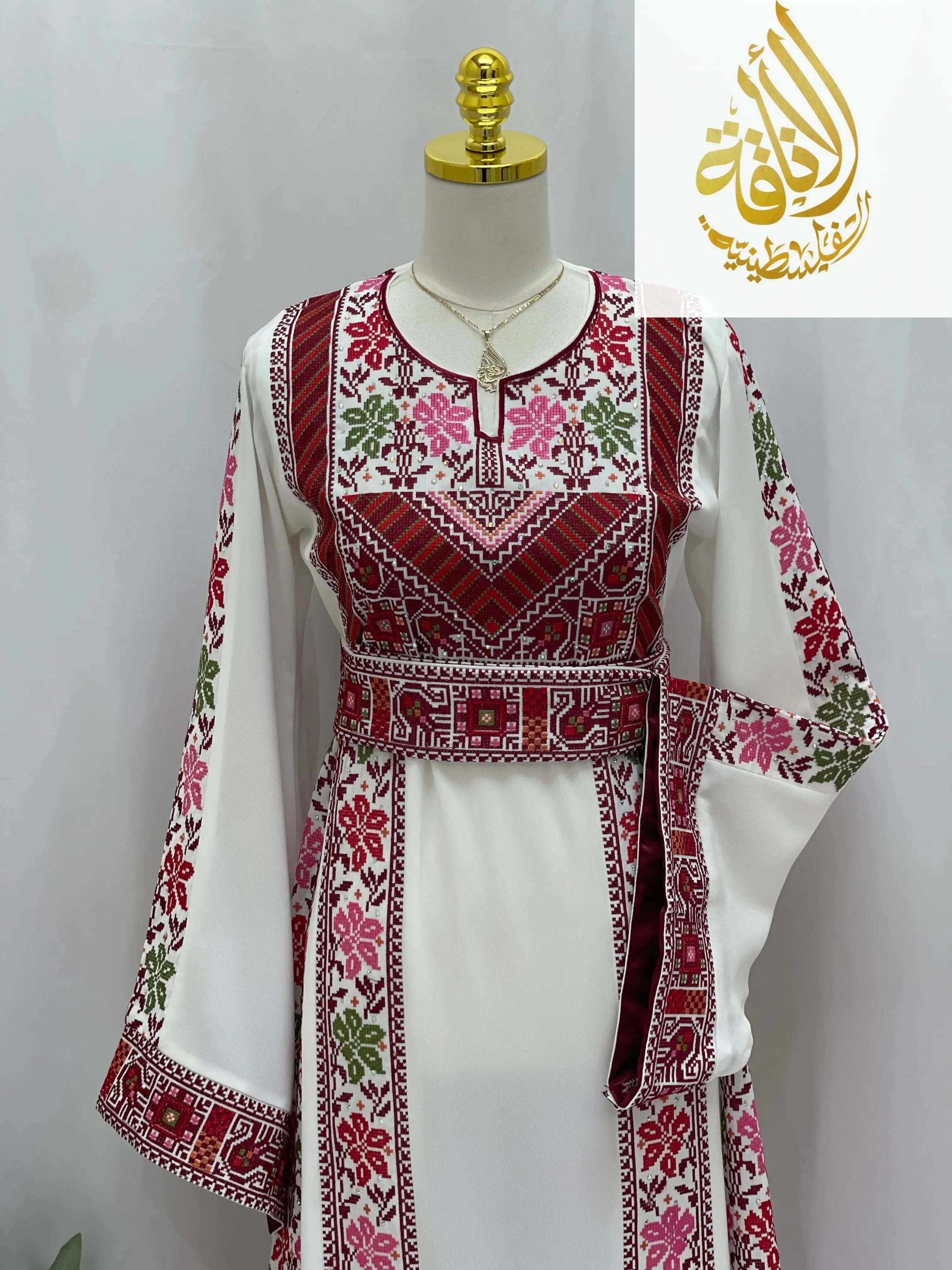 Roses Embroidered Thoub | Elegant Palestinian Dress - Palestinian Elegance
