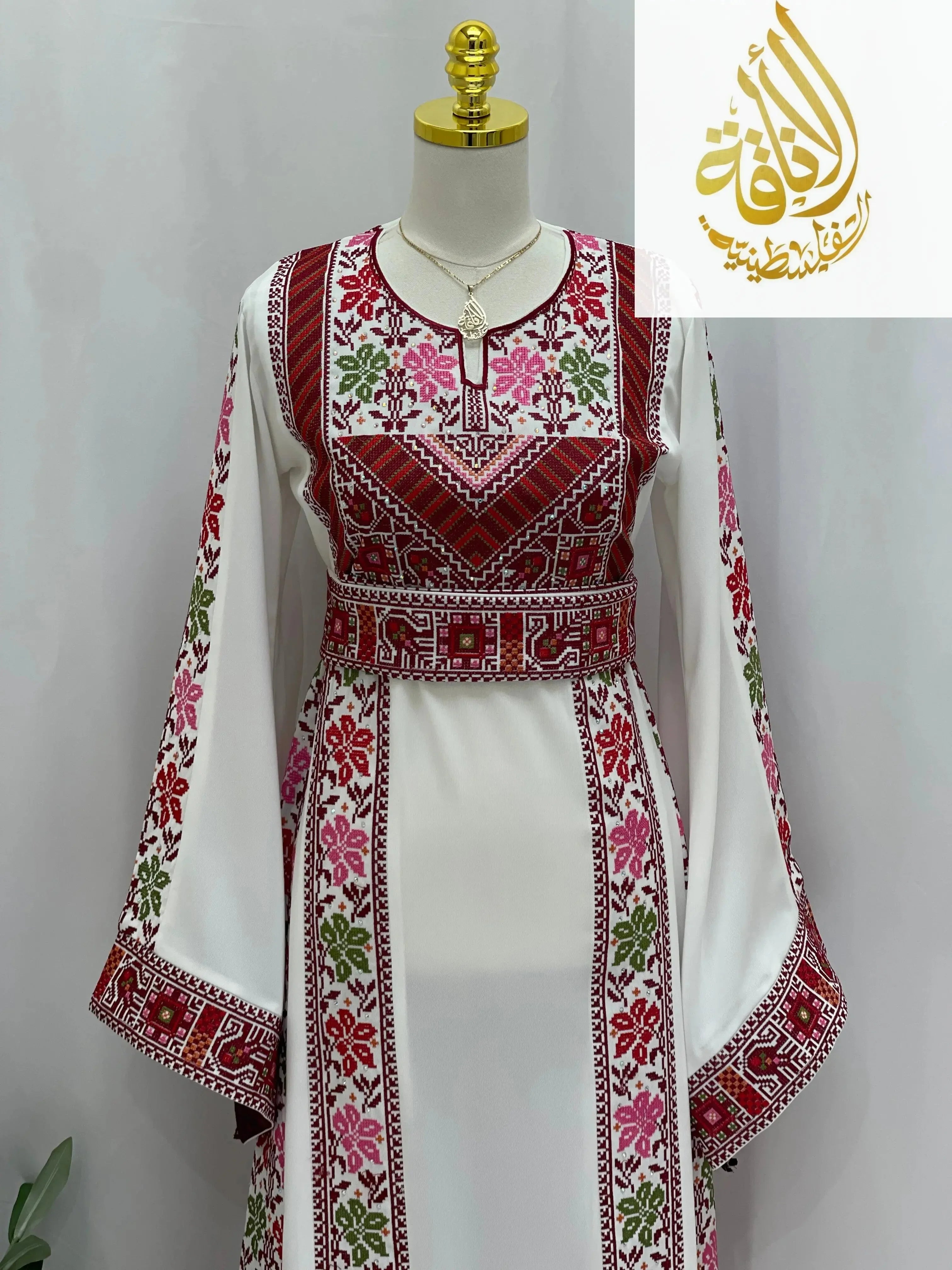 Roses Embroidered Thoub | Elegant Palestinian Dress - Palestinian Elegance