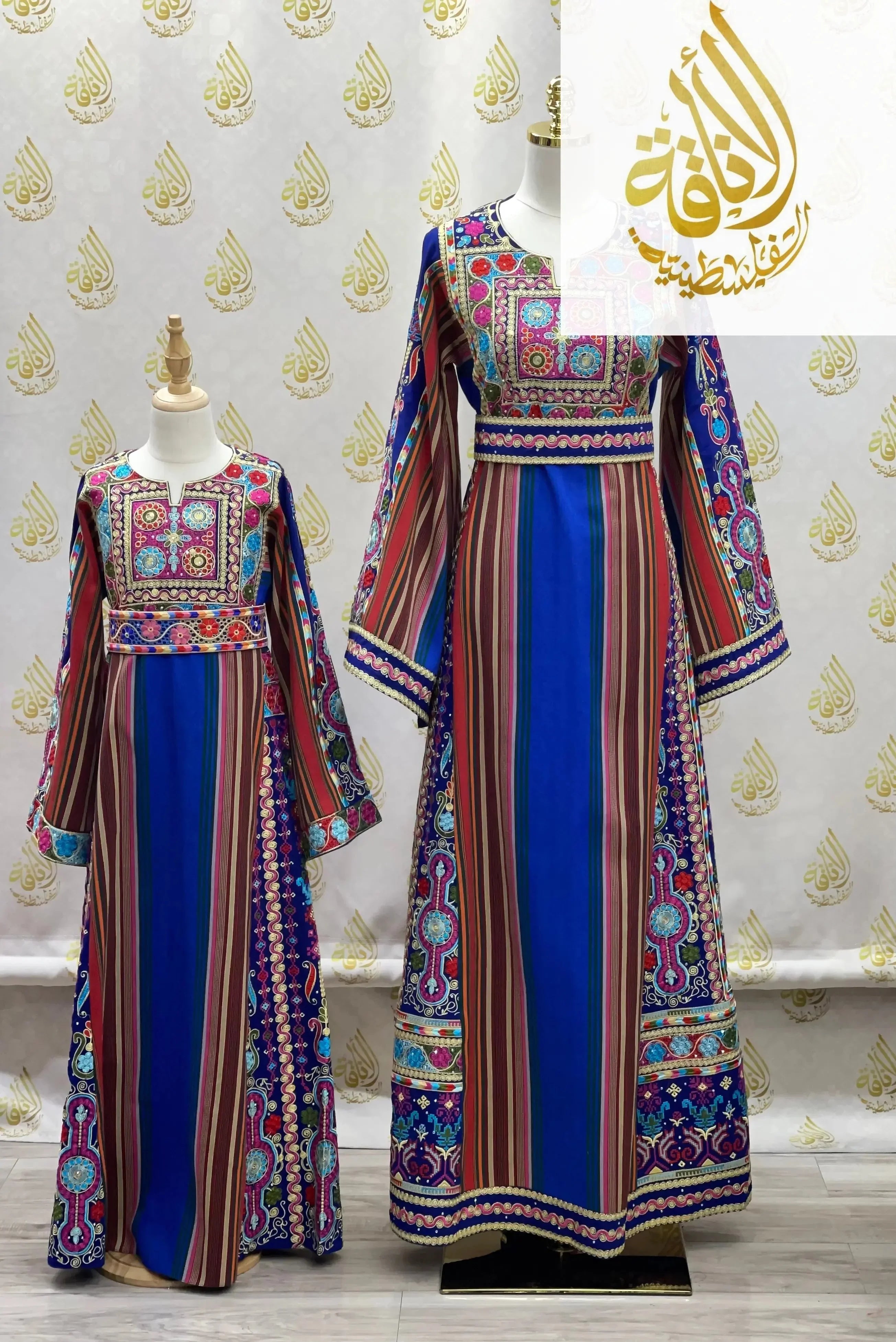 Royal Blue Majdalwi Embroidered Thoub - Elegant Middle Eastern Attire Palestinian Elegance