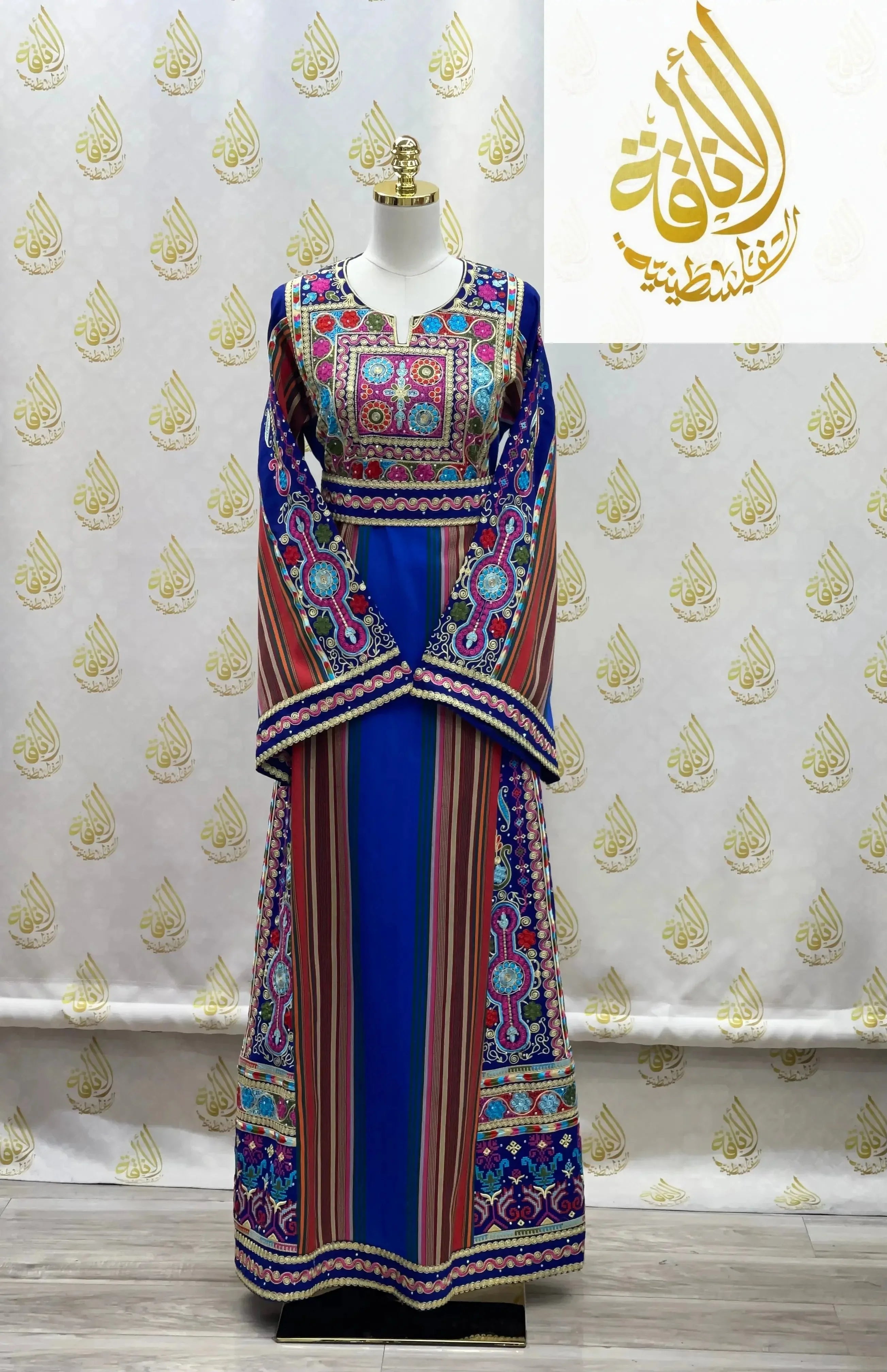 Royal Blue Majdalwi Embroidered Thoub - Elegant Middle Eastern Attire Palestinian Elegance