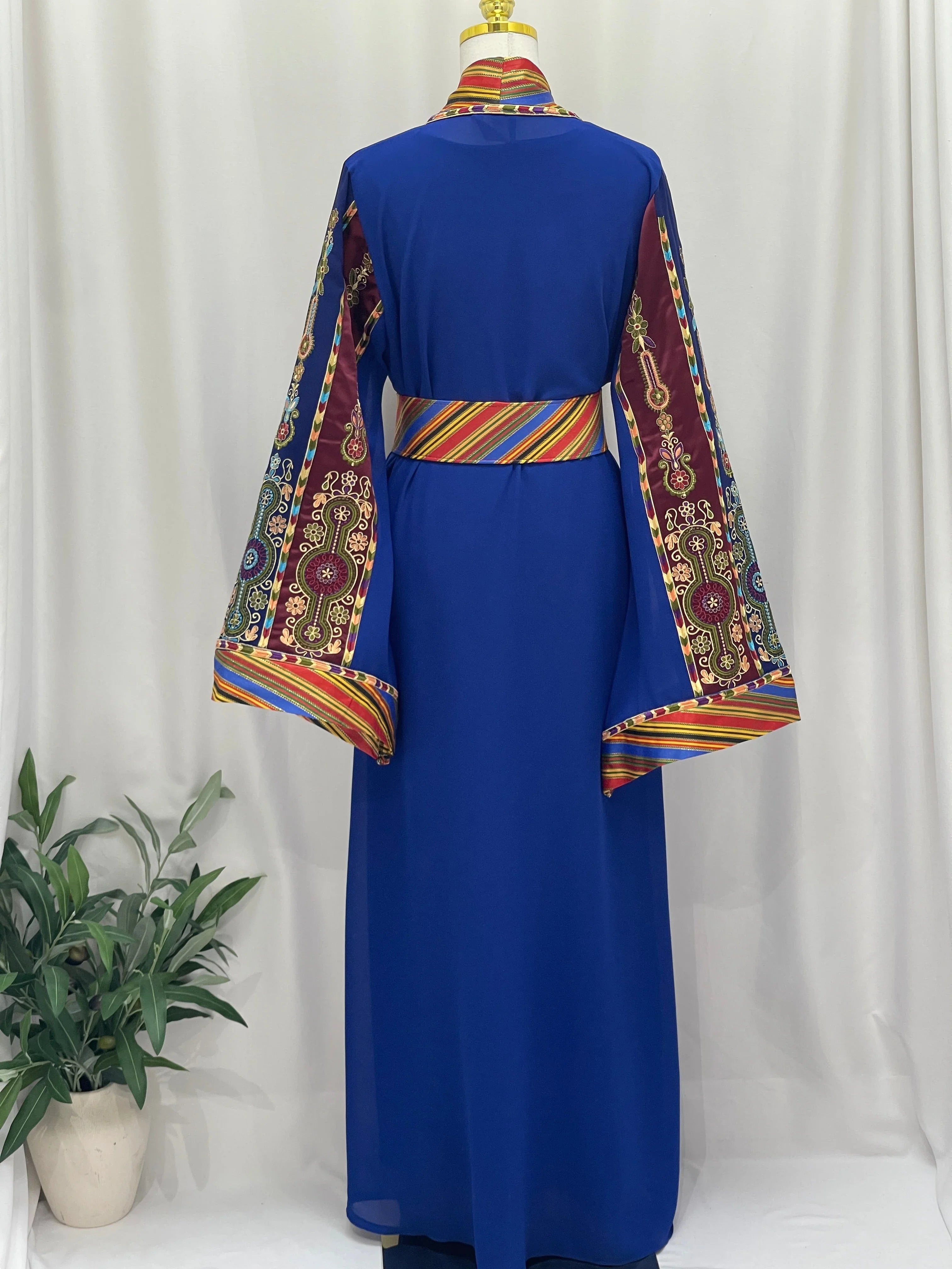 Royal Malak Open Abaya - A Perfect Fusion Of Tradition Palestinian Elegance