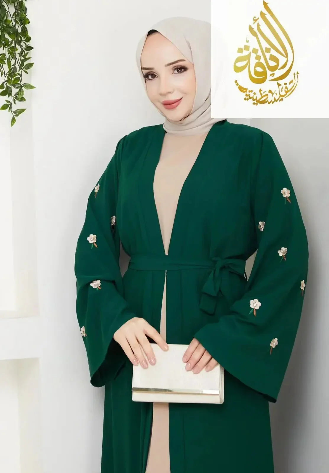 Palestinian Elegance modern abaya set in green with floral embroidery and waist tie belt