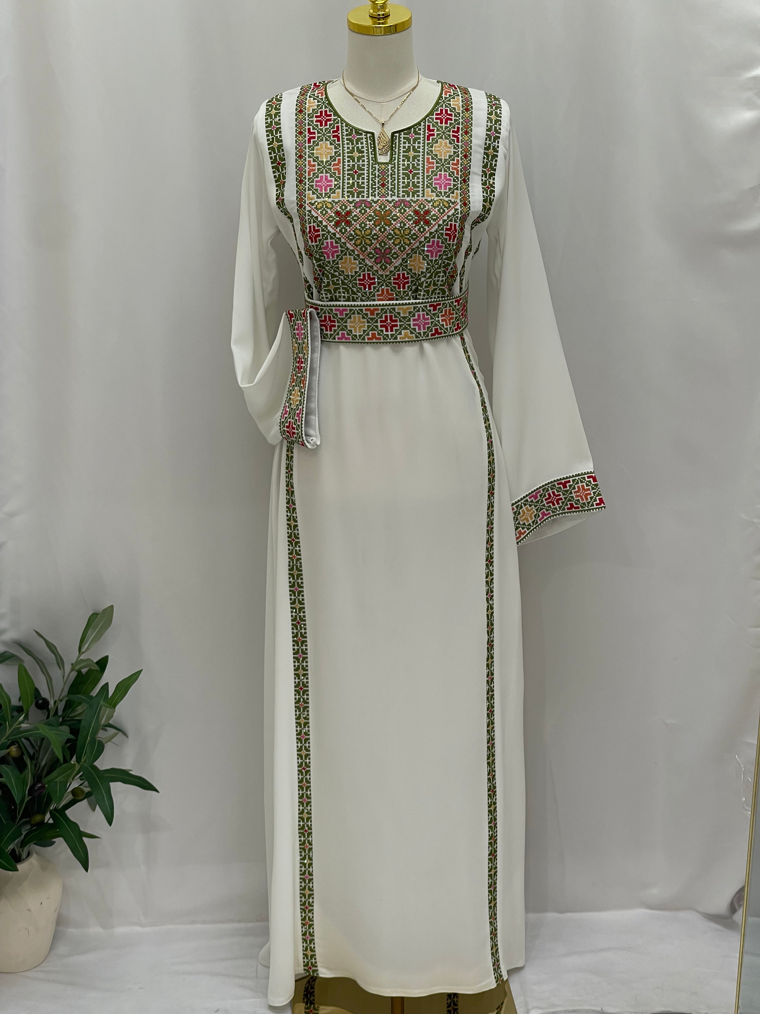 Simple 4 Vin Embroidered Thoub – Timeless Elegance & Modern Tradition - Palestinian Elegance