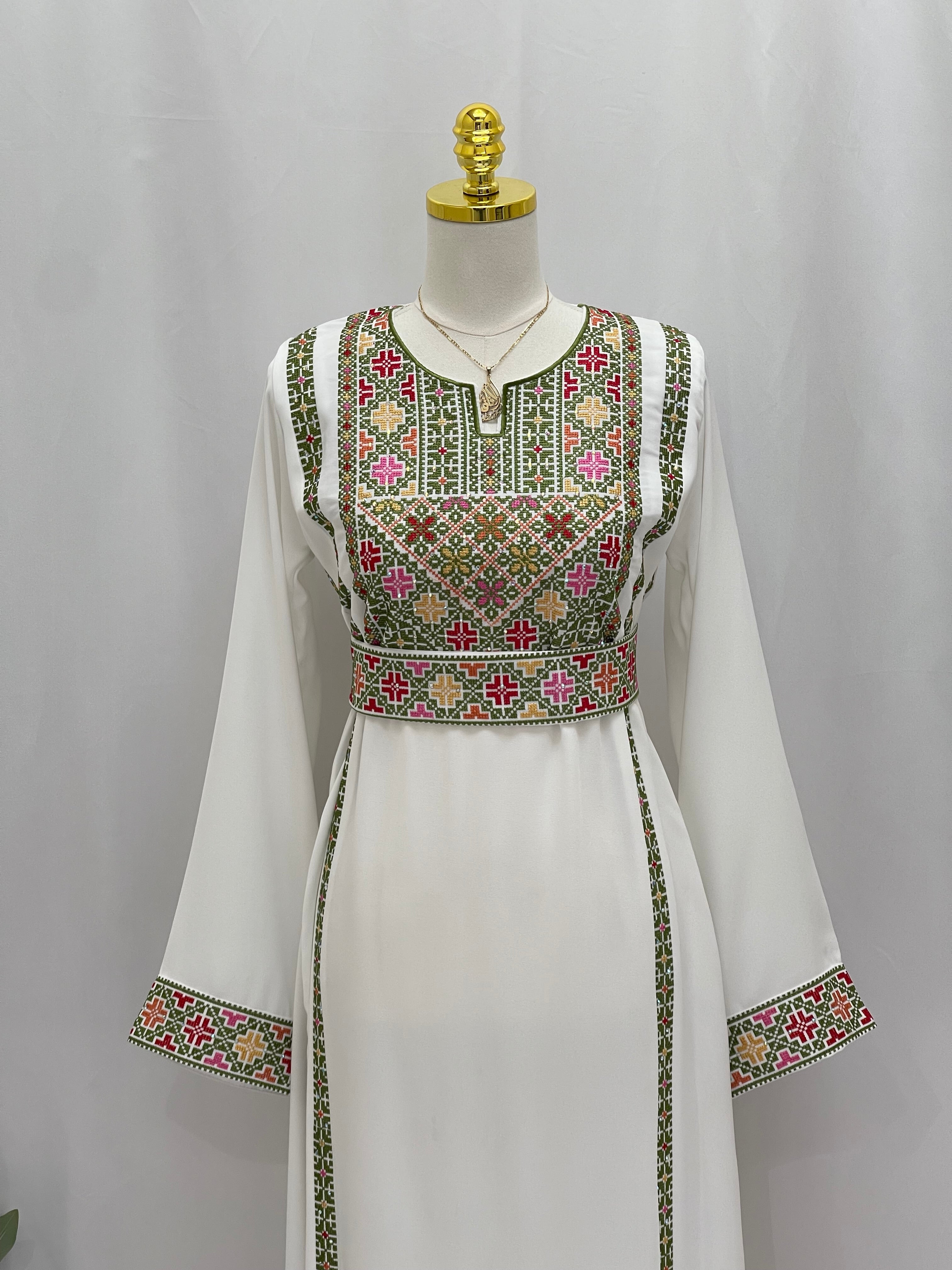 Simple 4 Vin Embroidered Thoub – Timeless Elegance & Modern Tradition - Palestinian Elegance