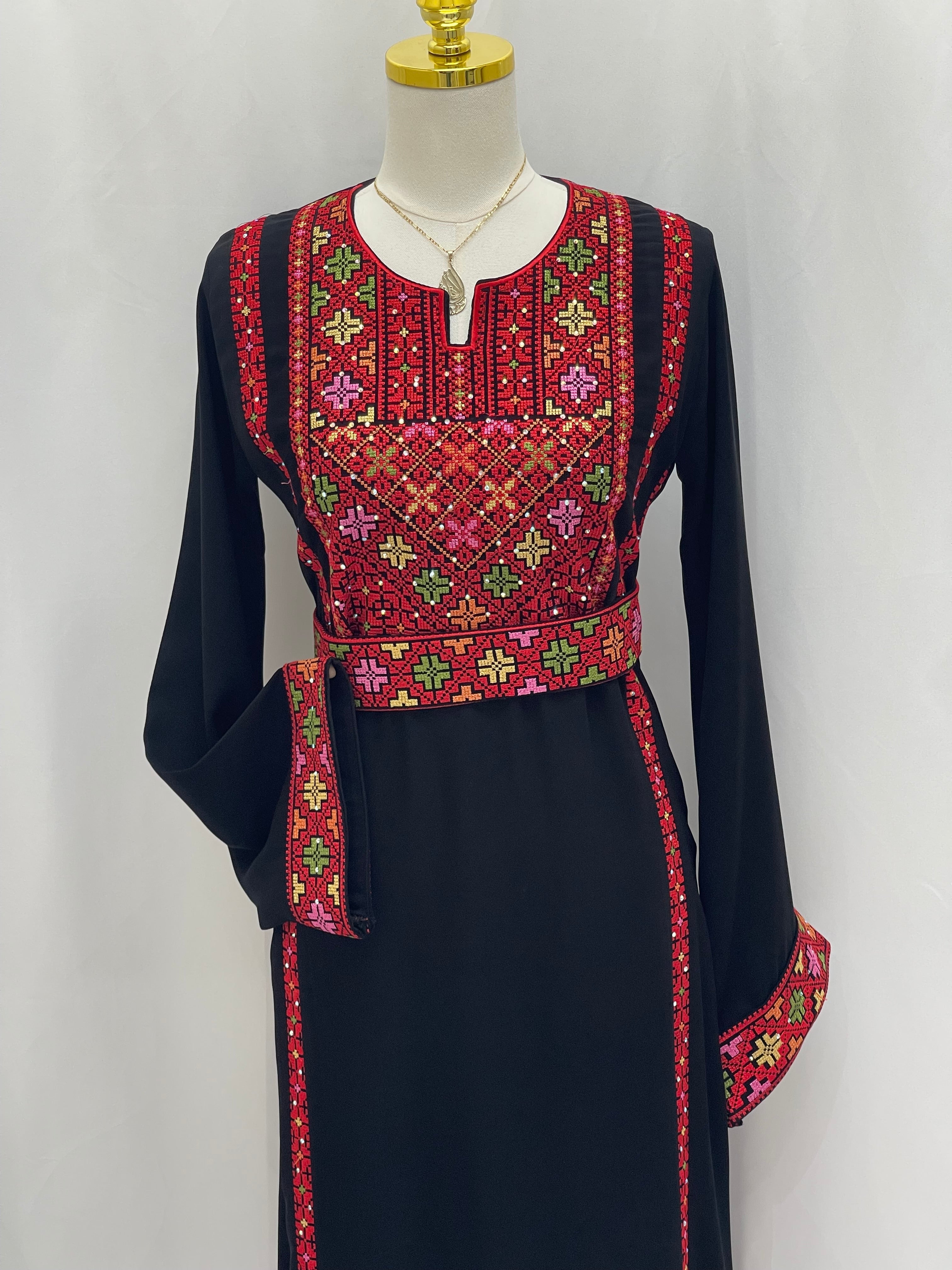 Simple 4 Vin Embroidered Thoub – Timeless Elegance & Modern Tradition - Palestinian Elegance