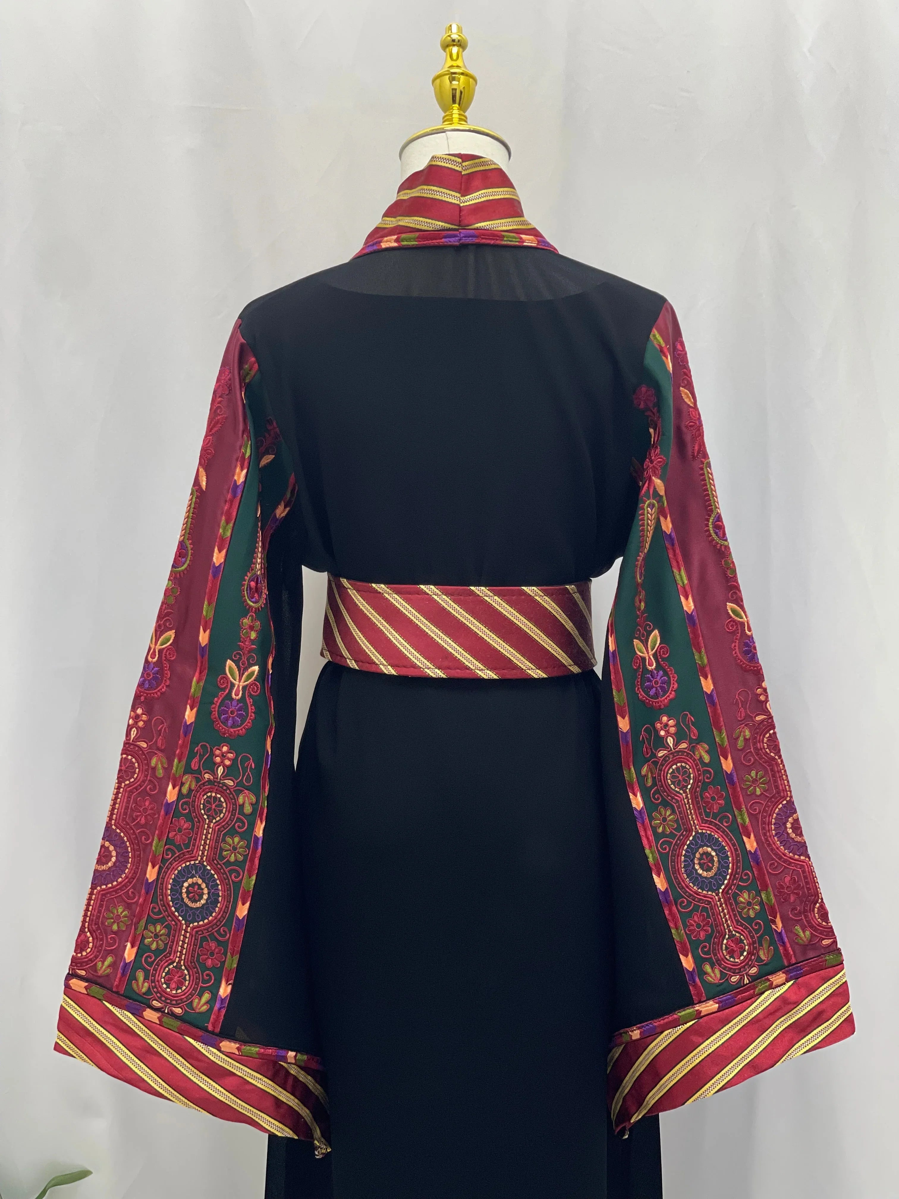 Suzan Kashmir Embroidered Open Abaya - Elegance & Versatility - Palestinian Elegance