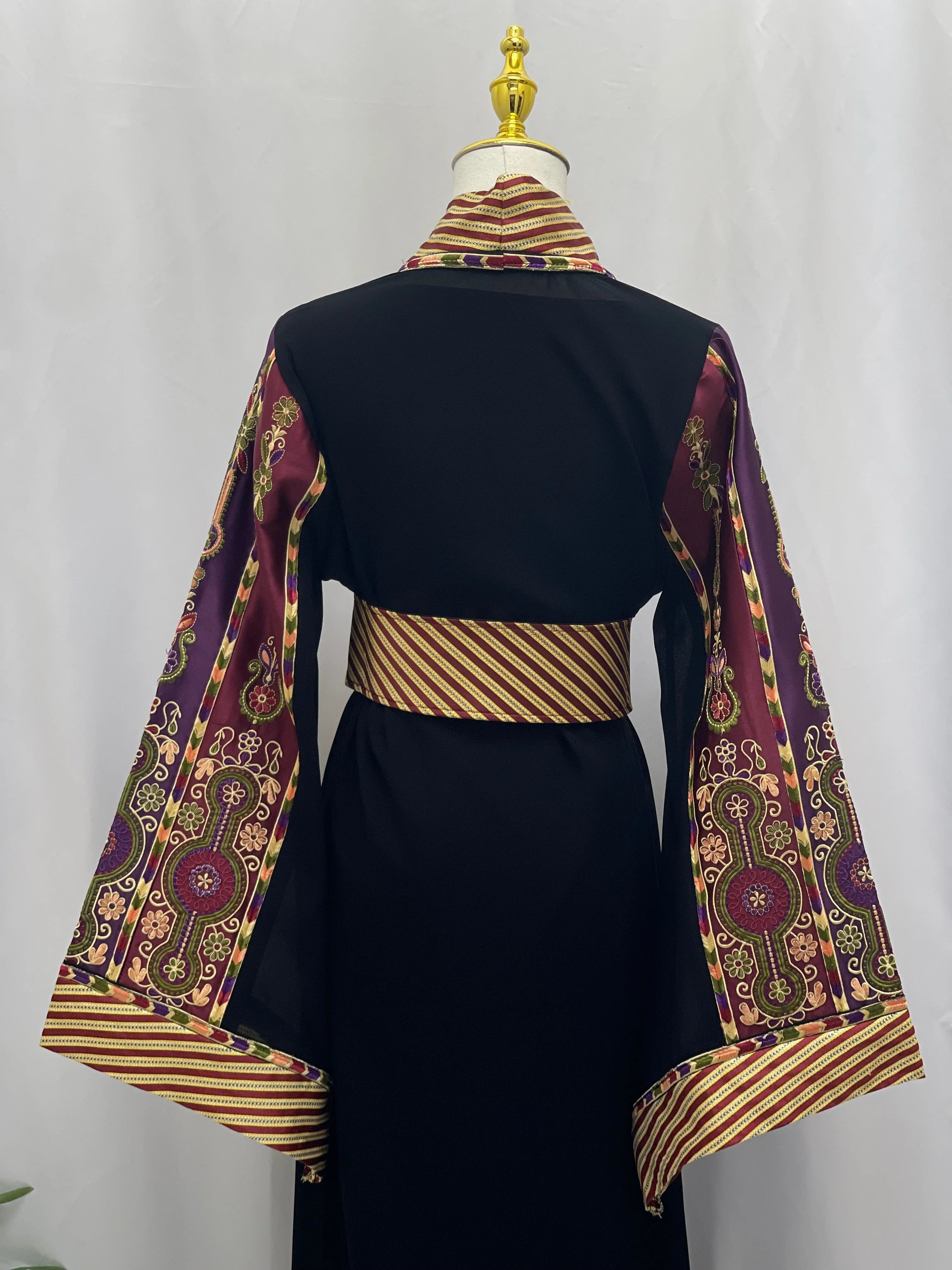 Suzan Kashmir Embroidered Open Abaya - Elegance & Versatility - Palestinian Elegance