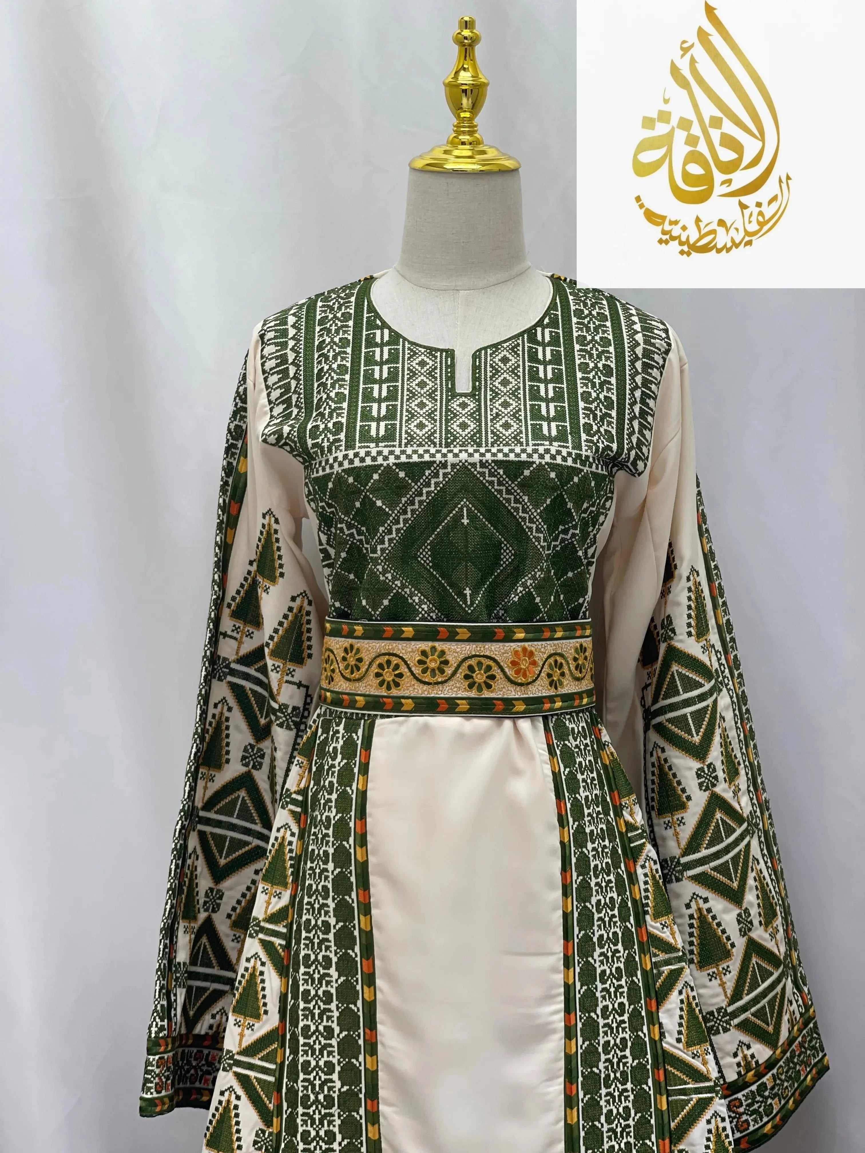 Thoub Alsafa Embroidered: Timeless Elegance & Intricate Craftsmanship Palestinian Elegance