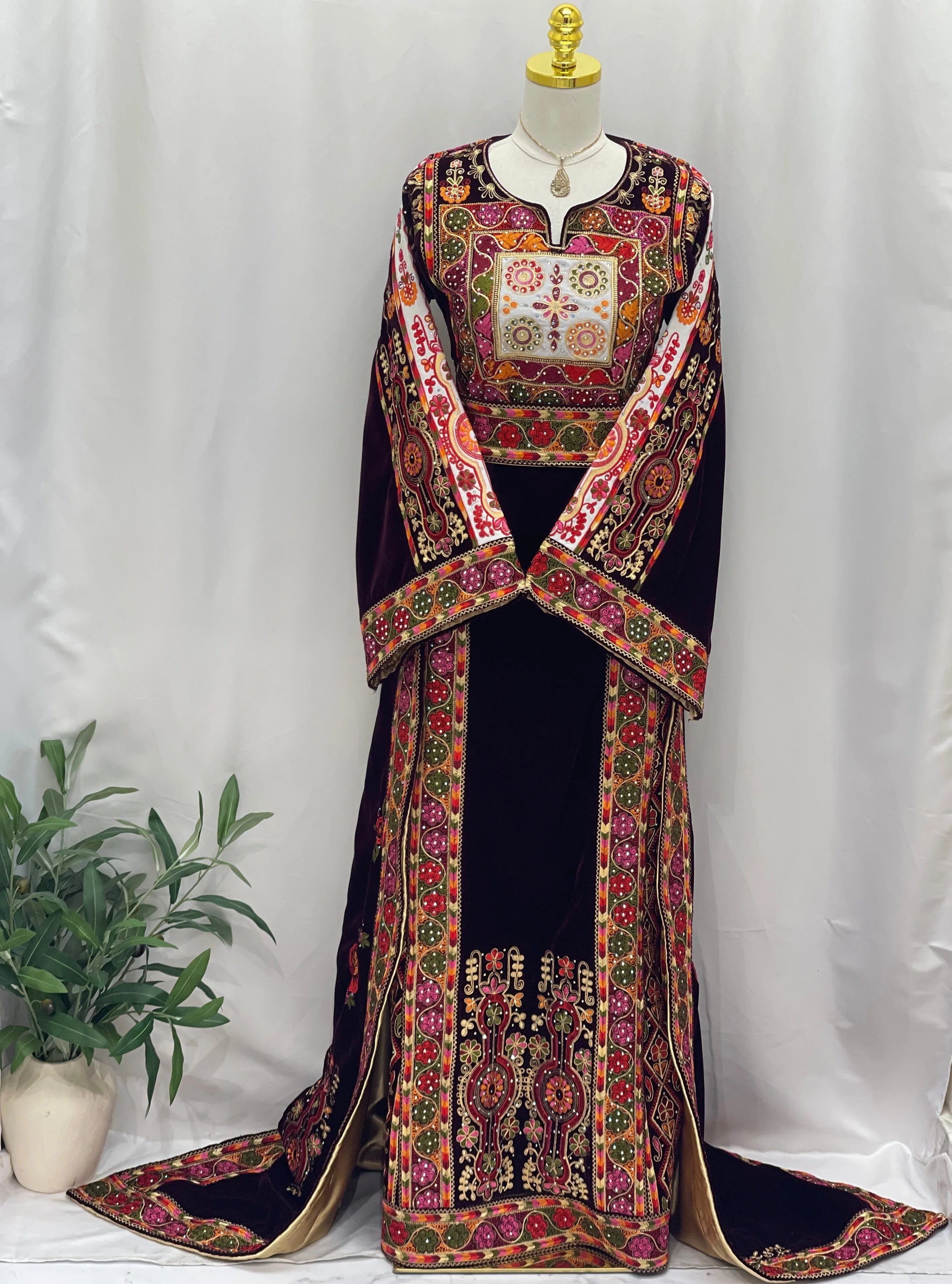 Zahr Al-Turath Velvet Thobe: Offering A Regal and Elegant Heritage-Inspired Look Palestinian Elegance