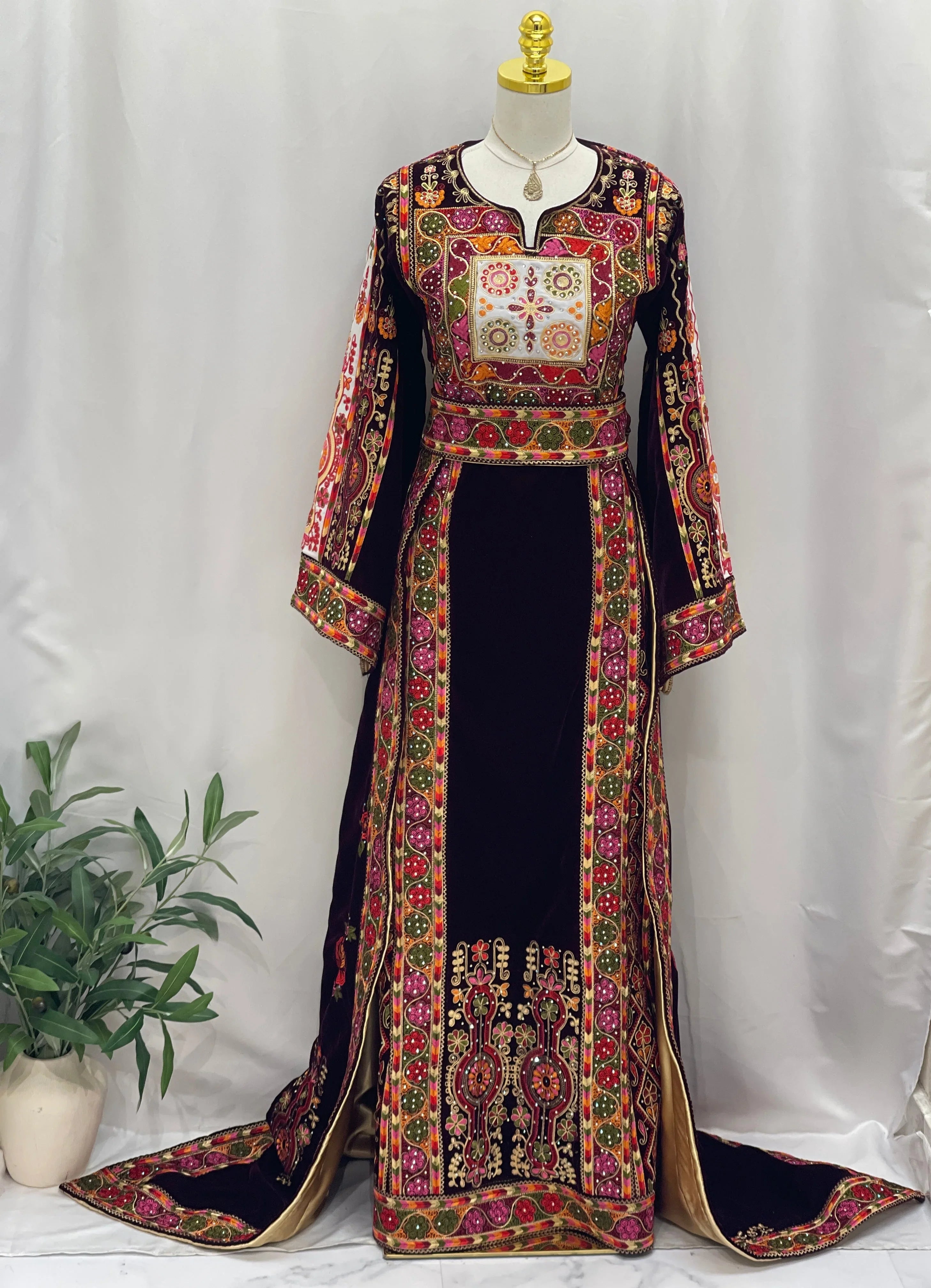 Zahr Al-Turath Velvet Thobe: Offering A Regal and Elegant Heritage-Inspired Look Palestinian Elegance