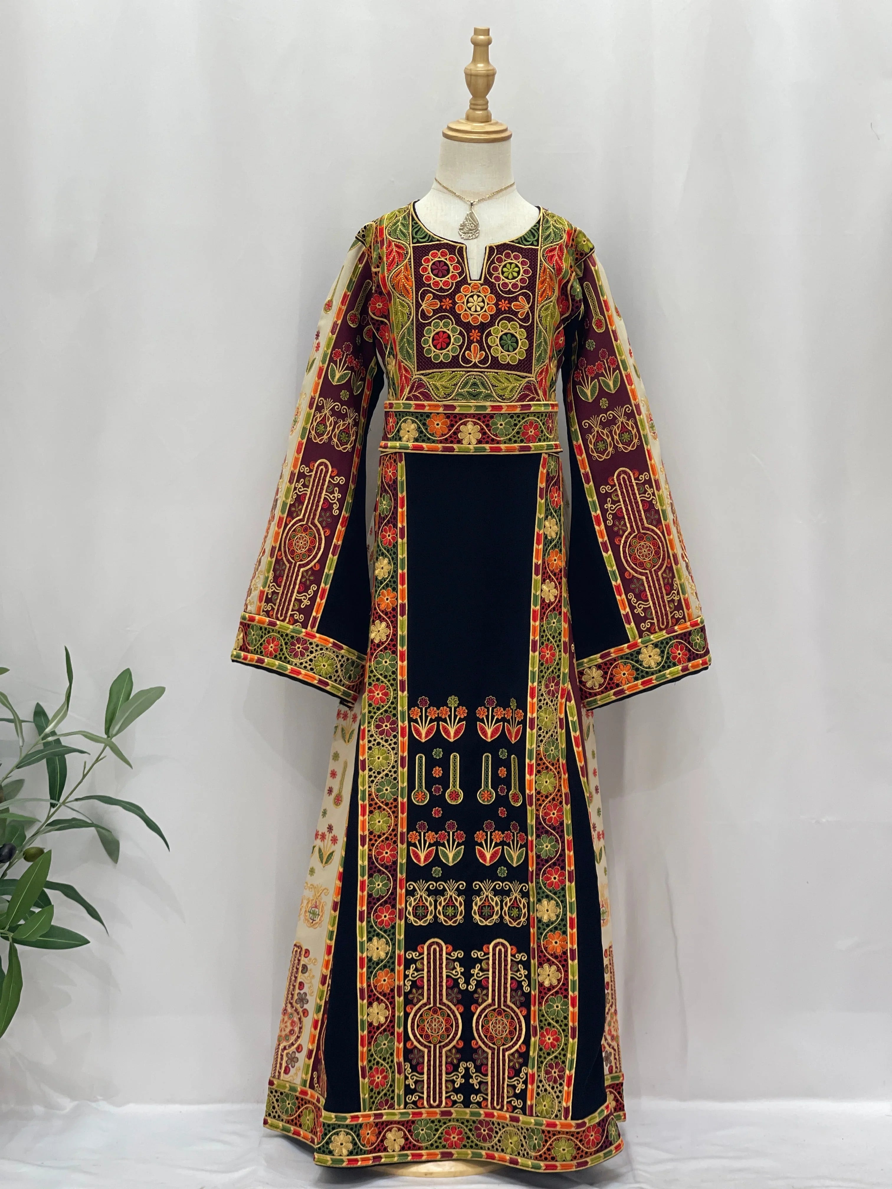 Embroidered Girls Thoub with vibrant patterns and traditional design for stylish young girls