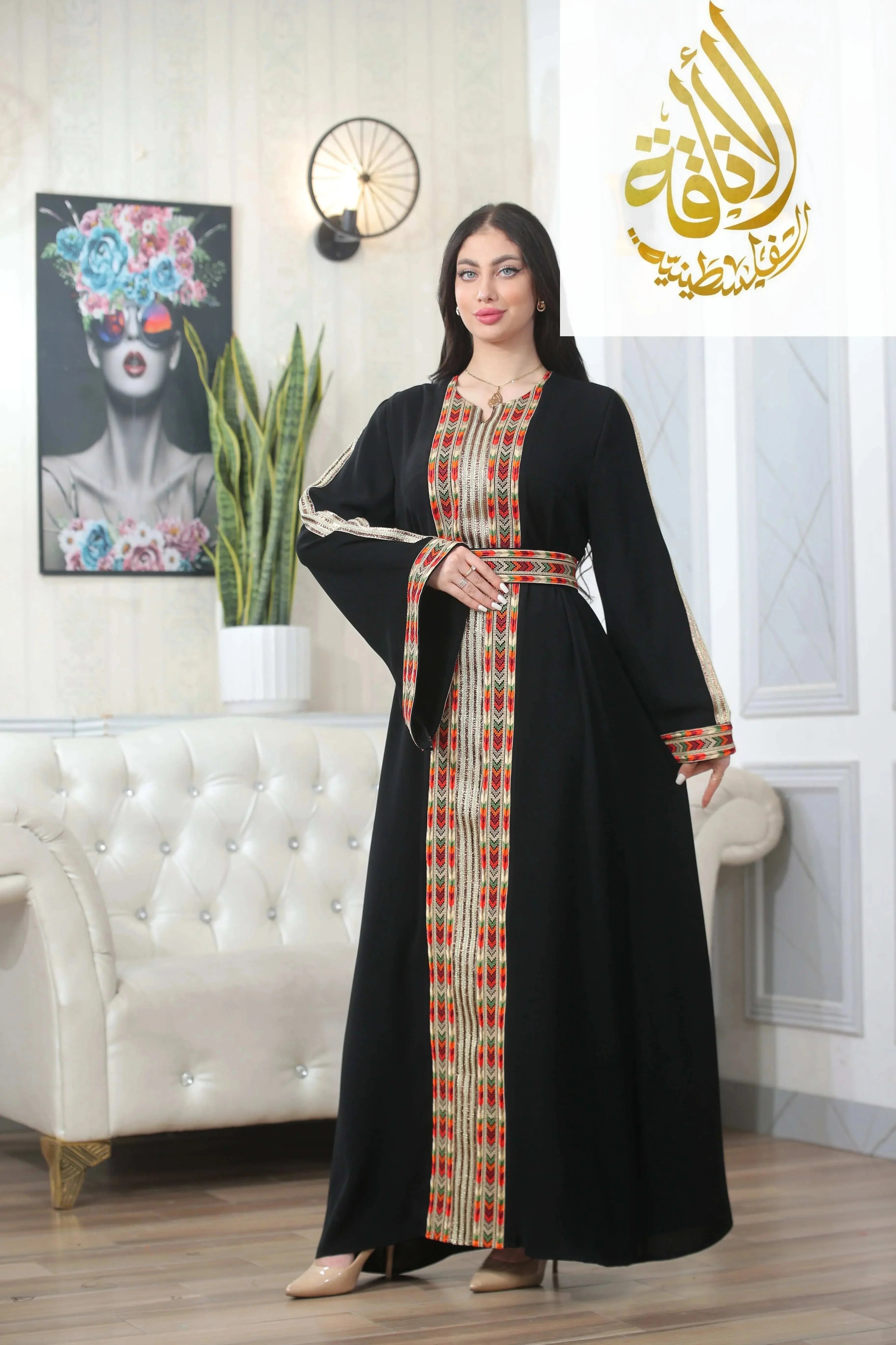 Zena Embroidered Thoub