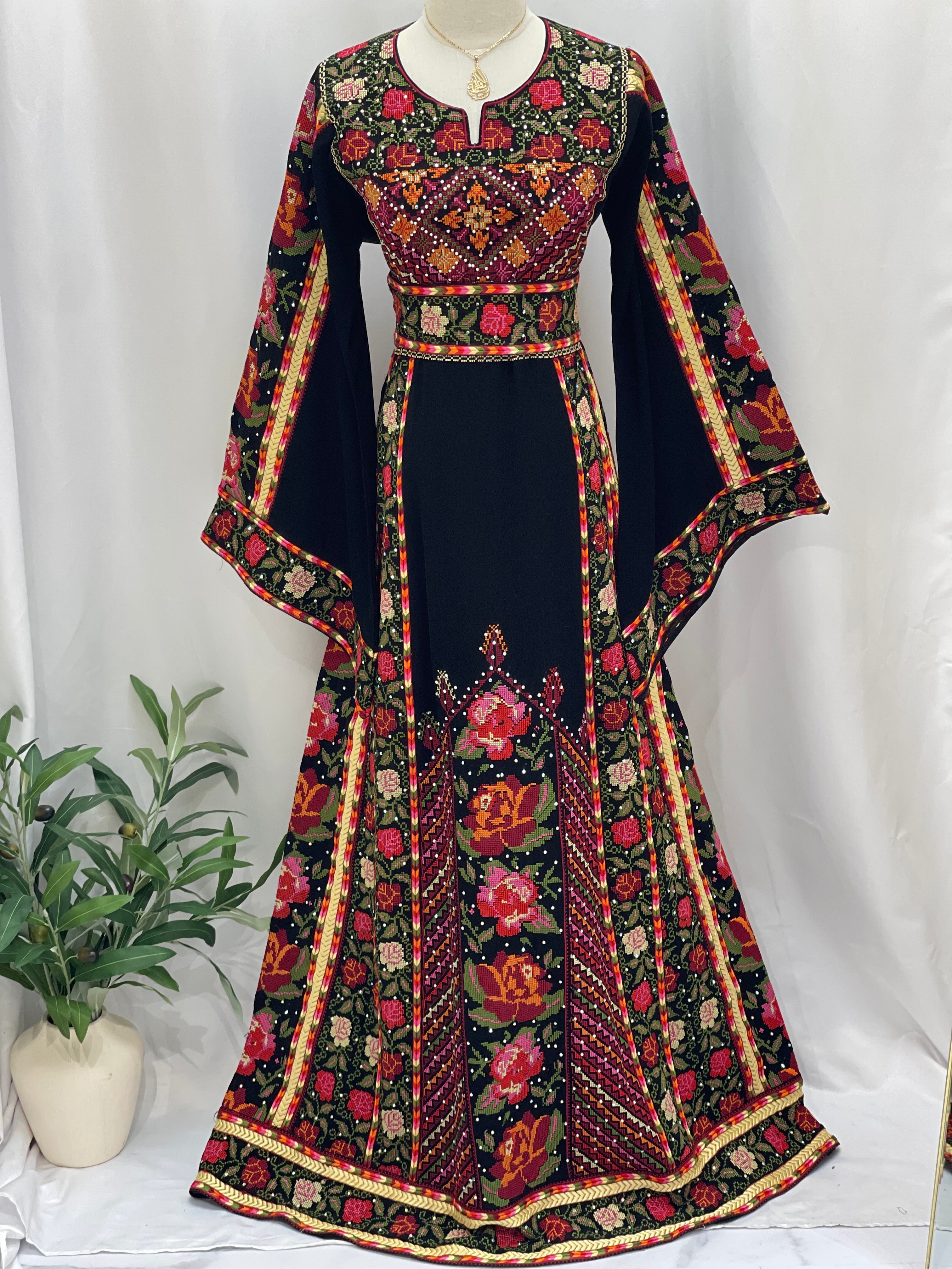 Embroidered Flowers Thoub: A Bloom of Elegance Palestinian Elegance