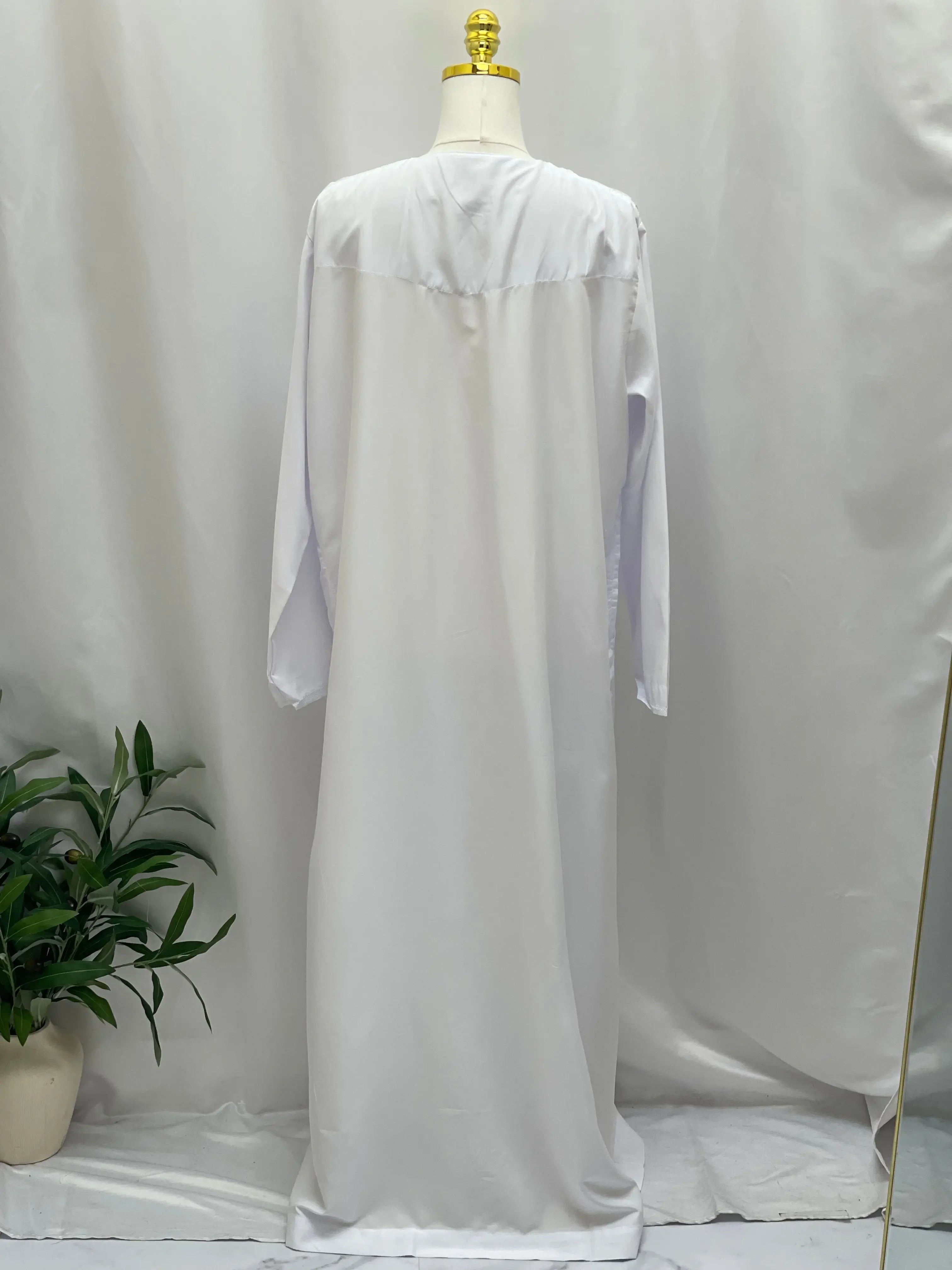 Men's High-Quality Thobe with Sharshoba Tassel -l Palestinian Elegance