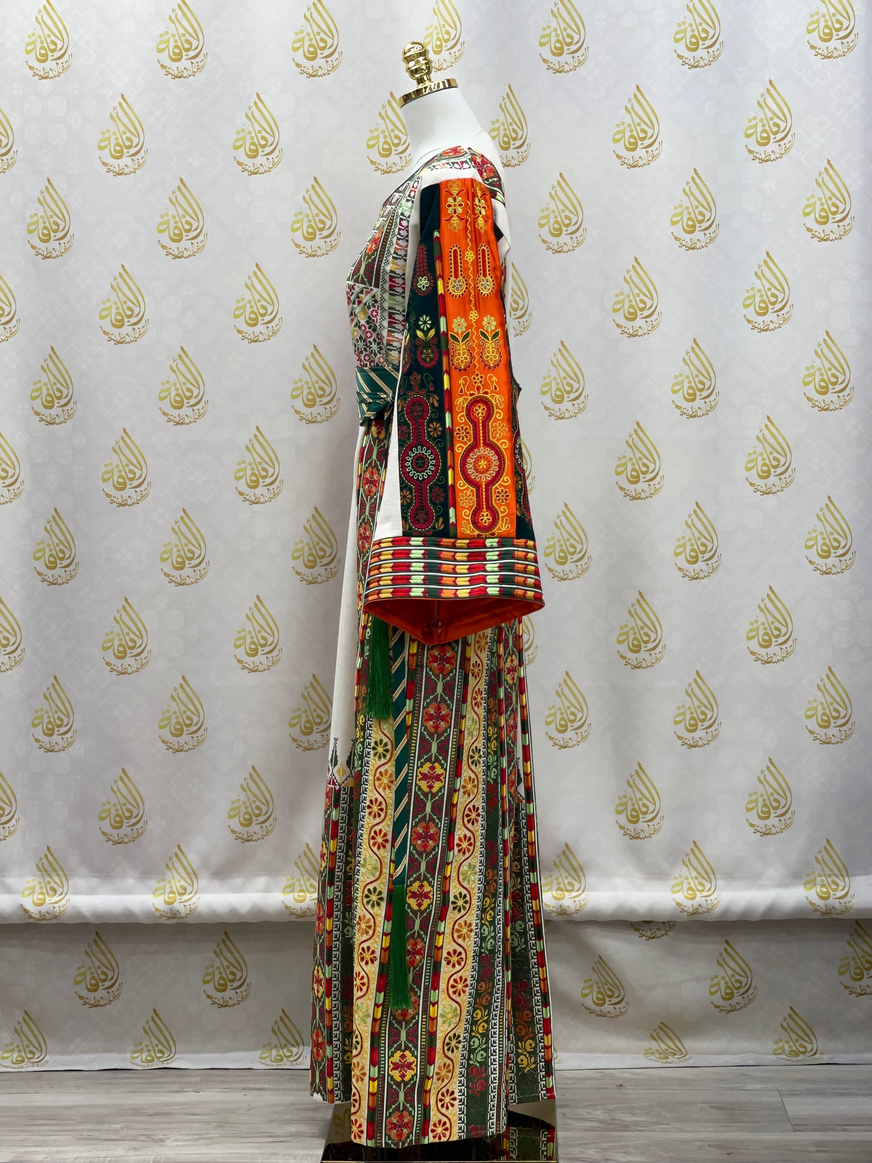 Etamin Embroidered Thoub: Tradition Meets Modern Elegance Palestinian Elegance