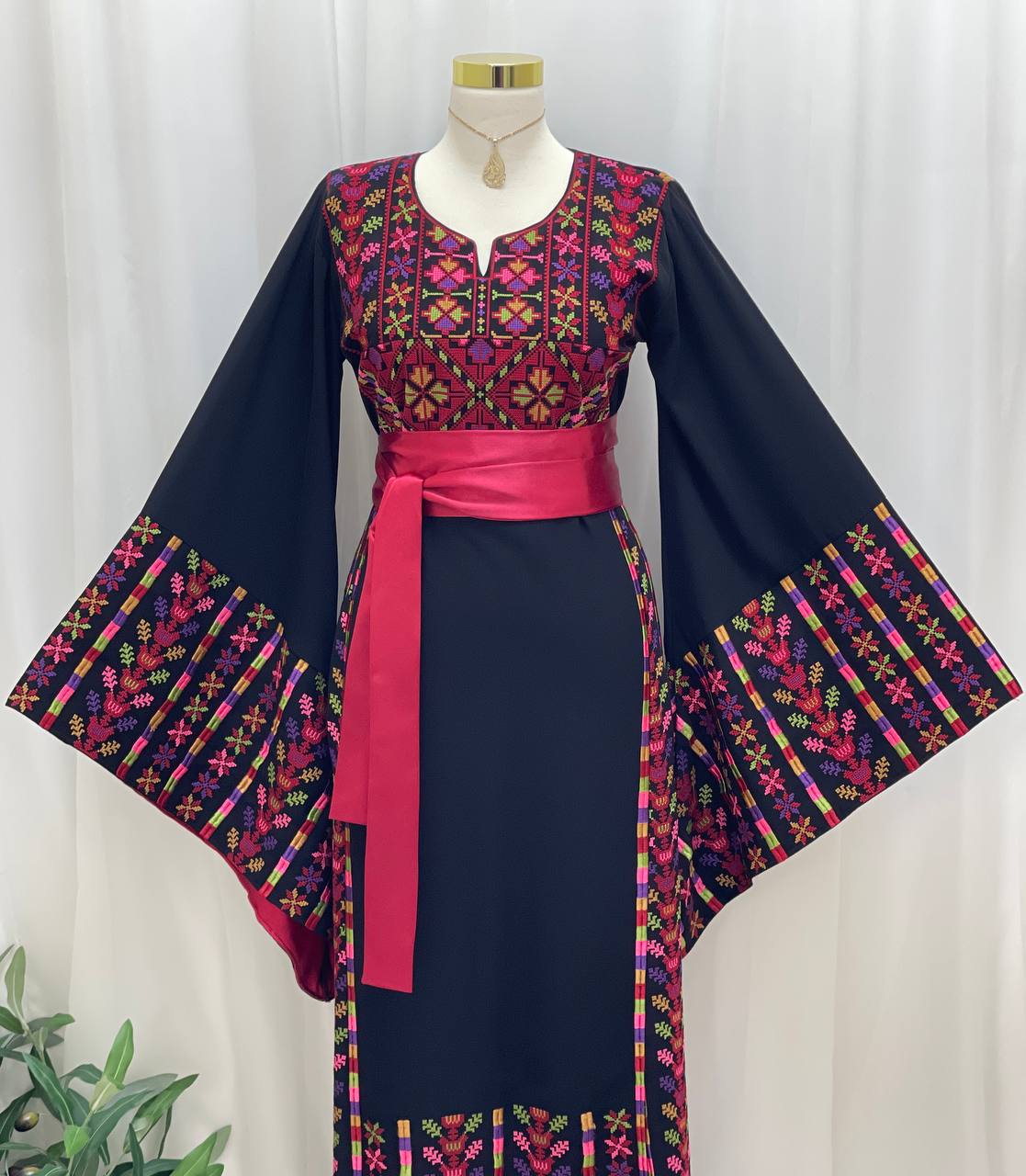 Ward Al-Turath Embroidered Thobe