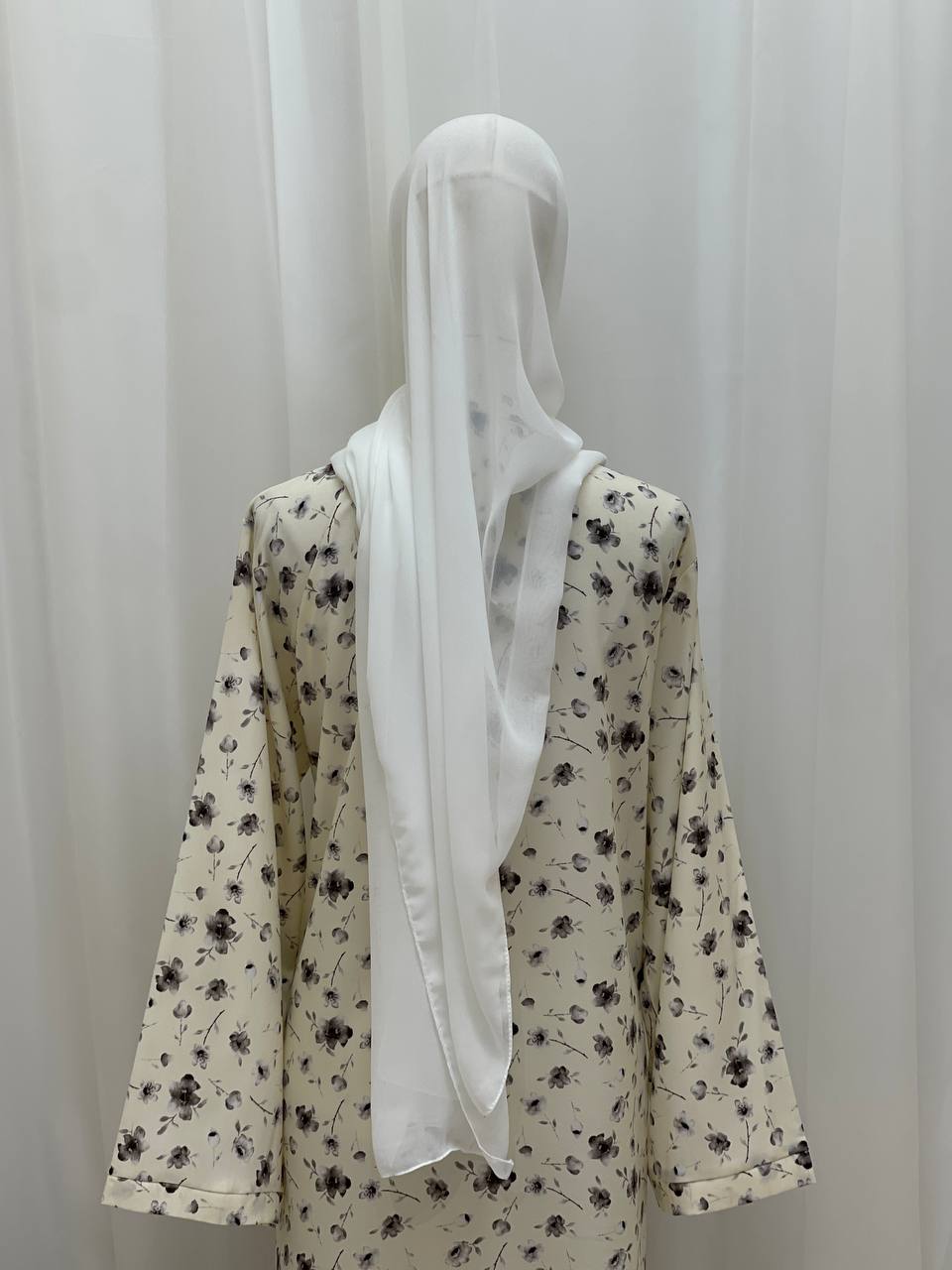 Soft Ivory Bloom Abaya