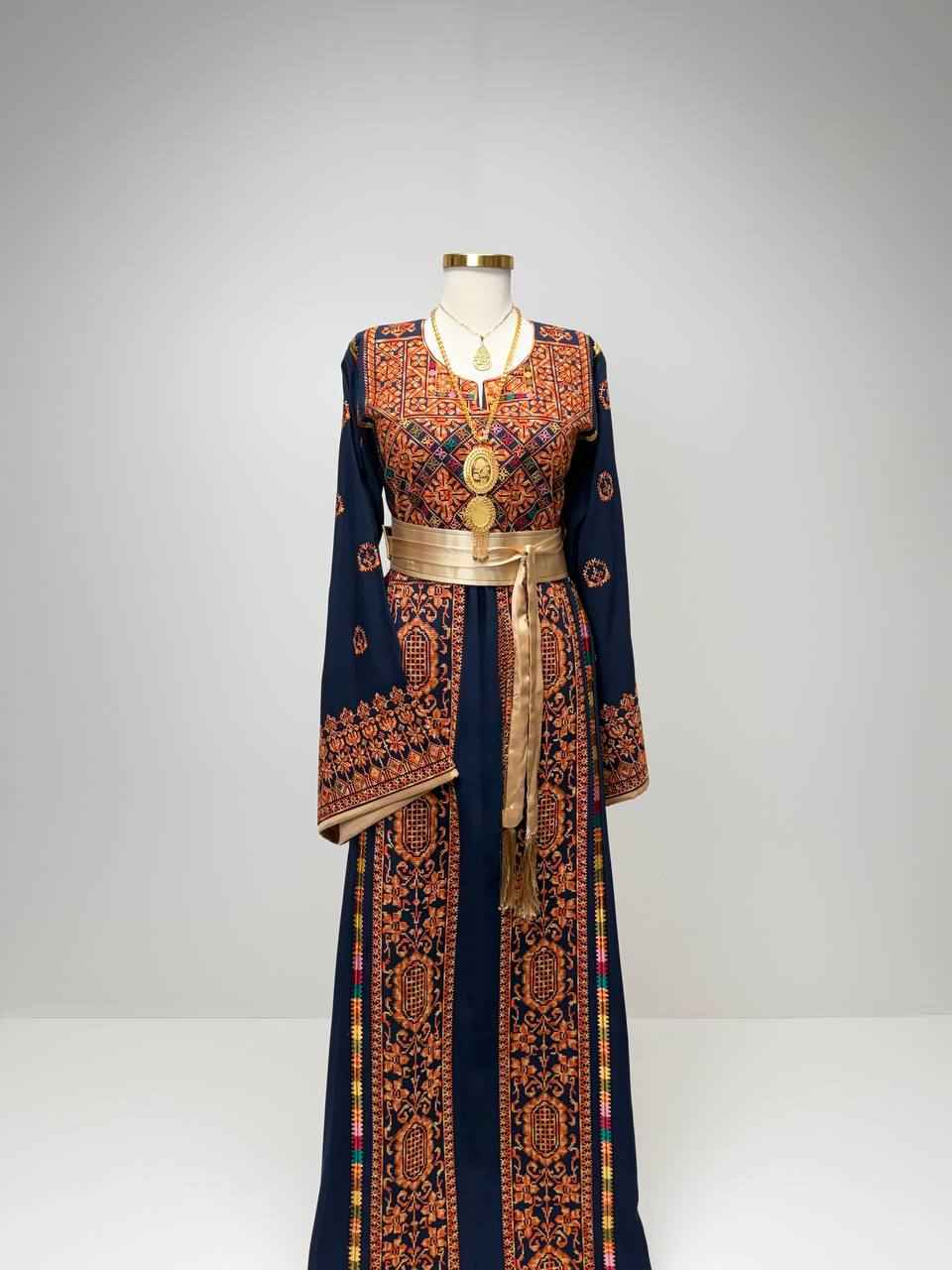 Thobe Aroq Al-Onsa Heritage Dress