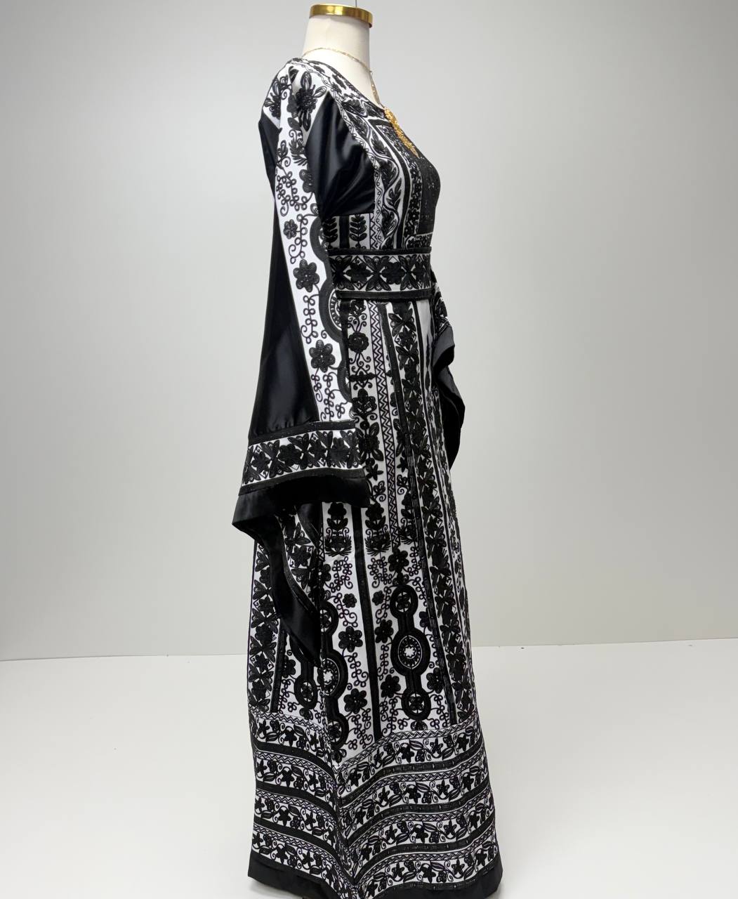 Thobe Ghabani Elegance