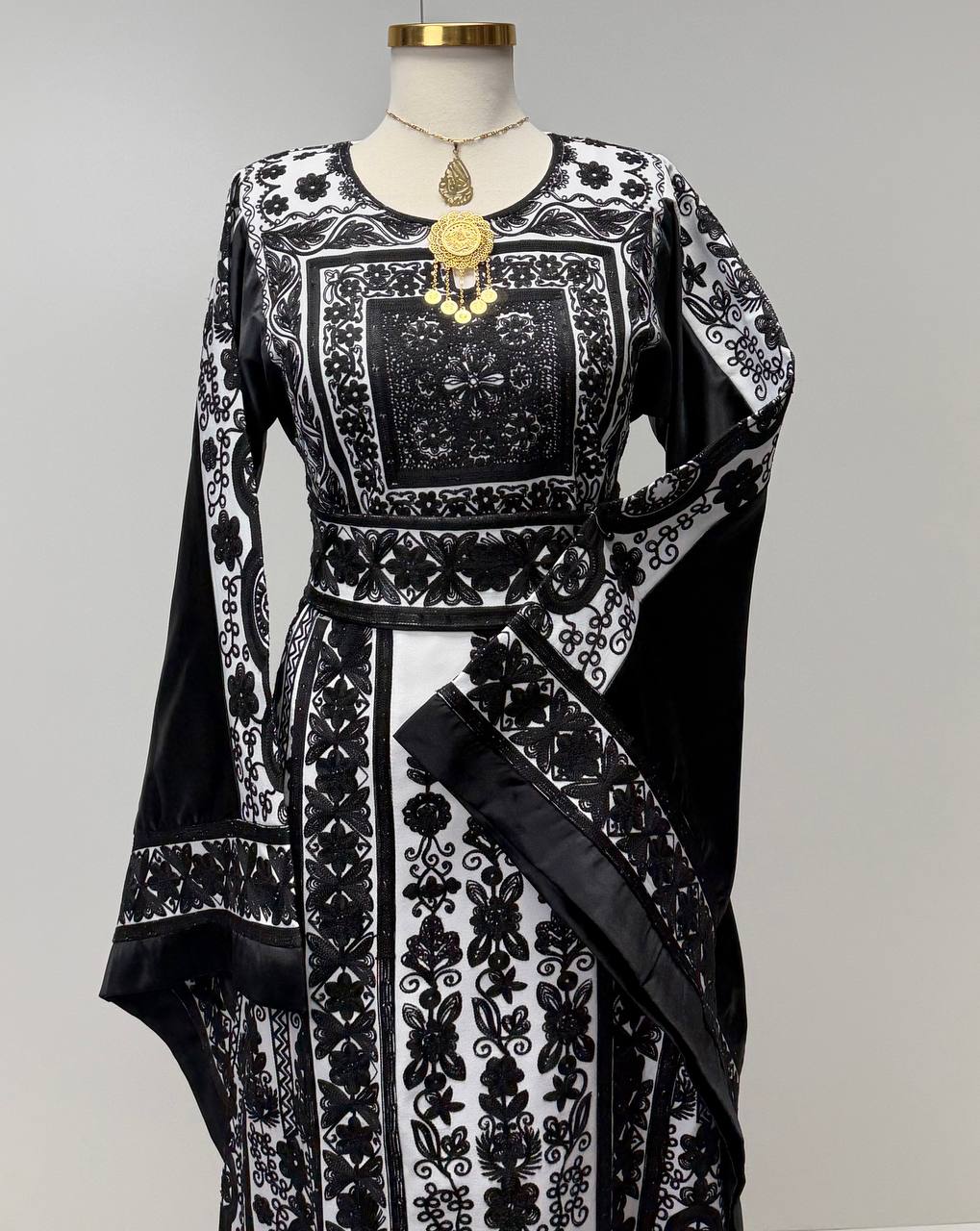 Thobe Ghabani Elegance