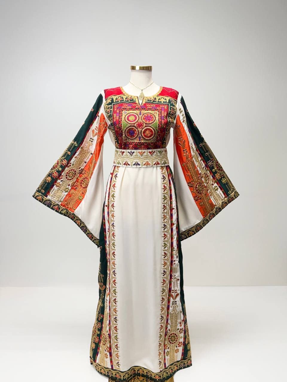 Thobe Kanz Al-Turath