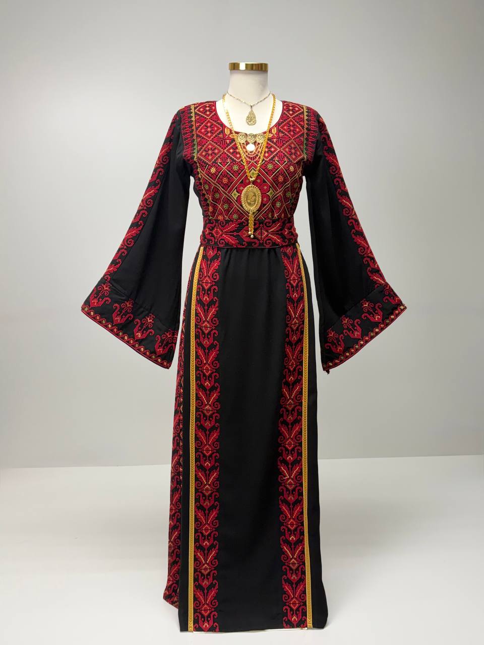 Thobe Layali Al-Quds - Palestinian Elegance