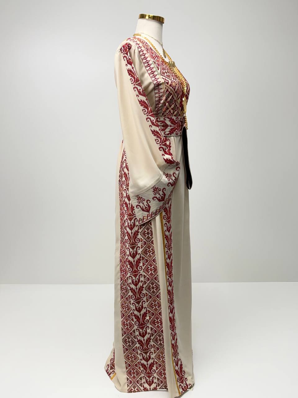 Thobe Layali Al-Quds - Palestinian Elegance