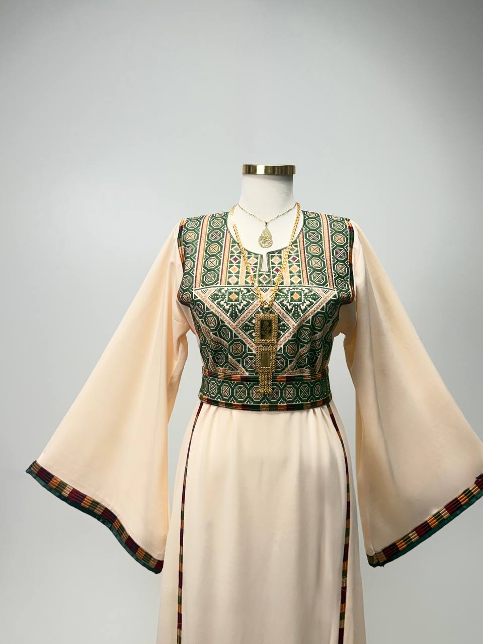 Thobe Four Manajel Heritage - Palestinian Elegance