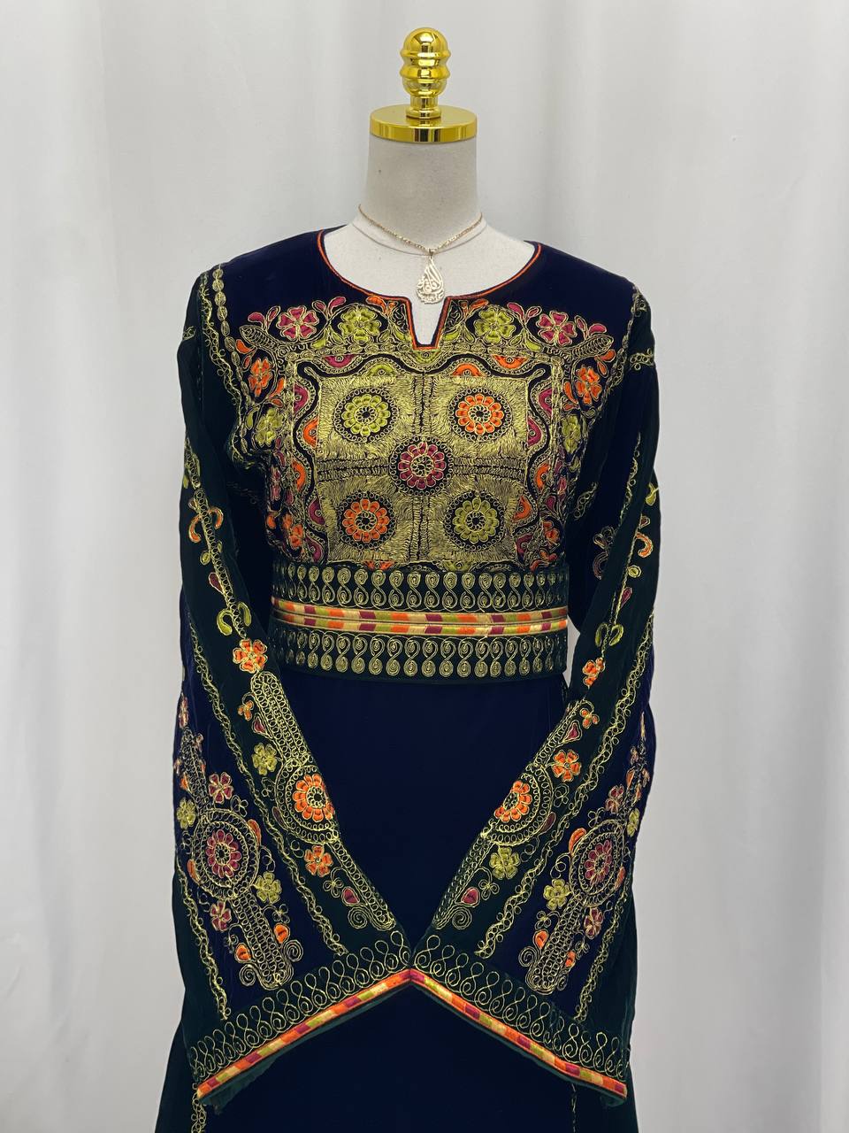 Navy & Emerald Queen Embroidered Velvet Thobe