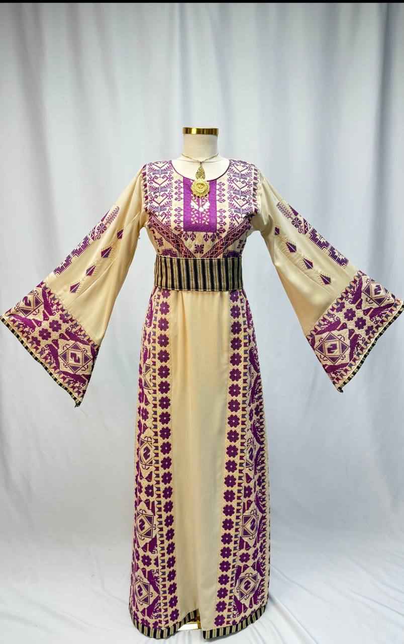 Heritage Safa Embroidered Thobe