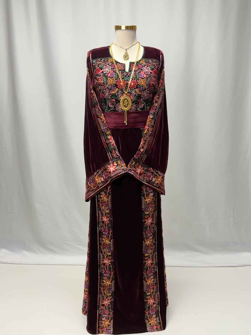 Velvet Heritage Embroidered Thobe