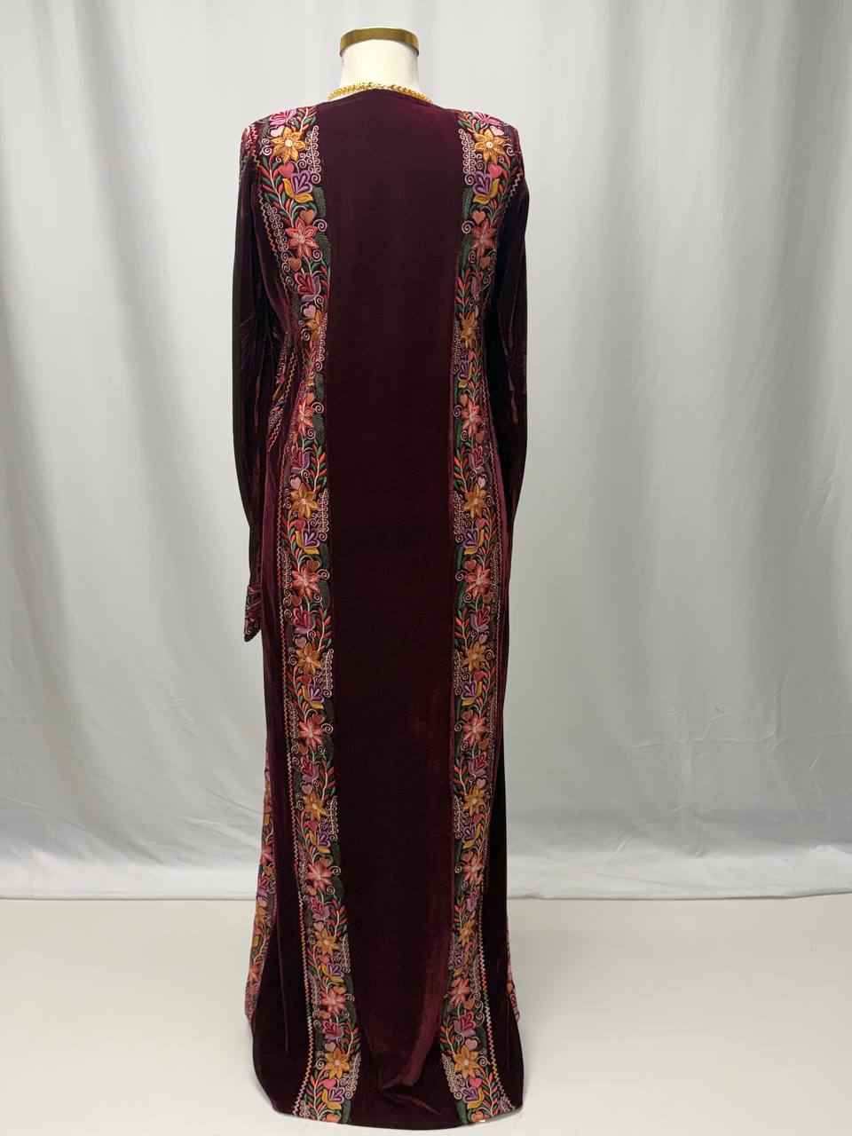 Velvet Heritage Embroidered Thobe