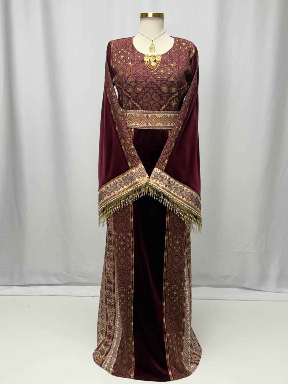 Aseel Al-Tiraz Velvet Thobe