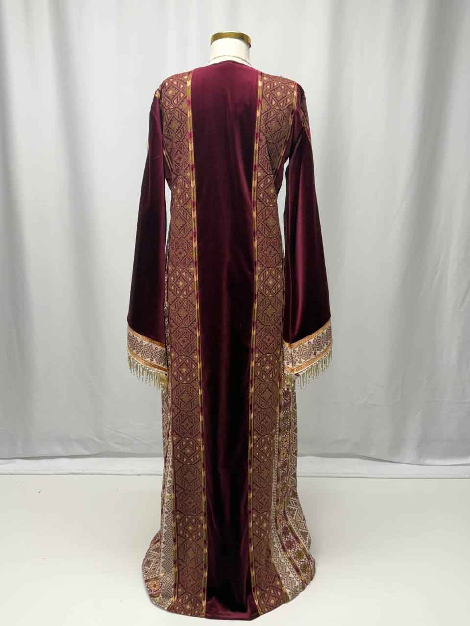 Aseel Al-Tiraz Velvet Thobe