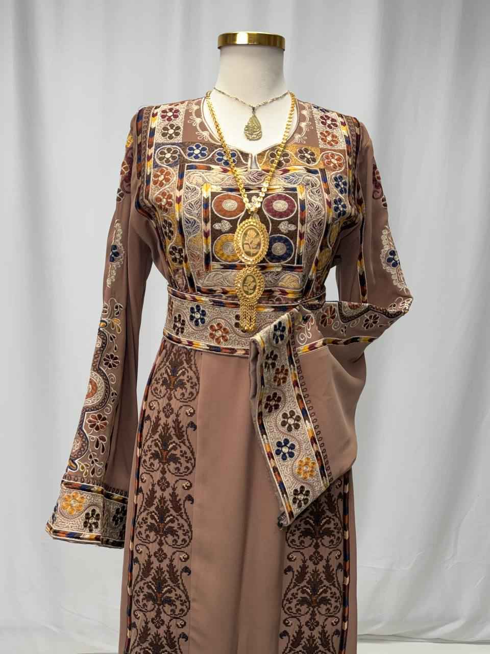 Sienna Embroidered Heritage Thobe