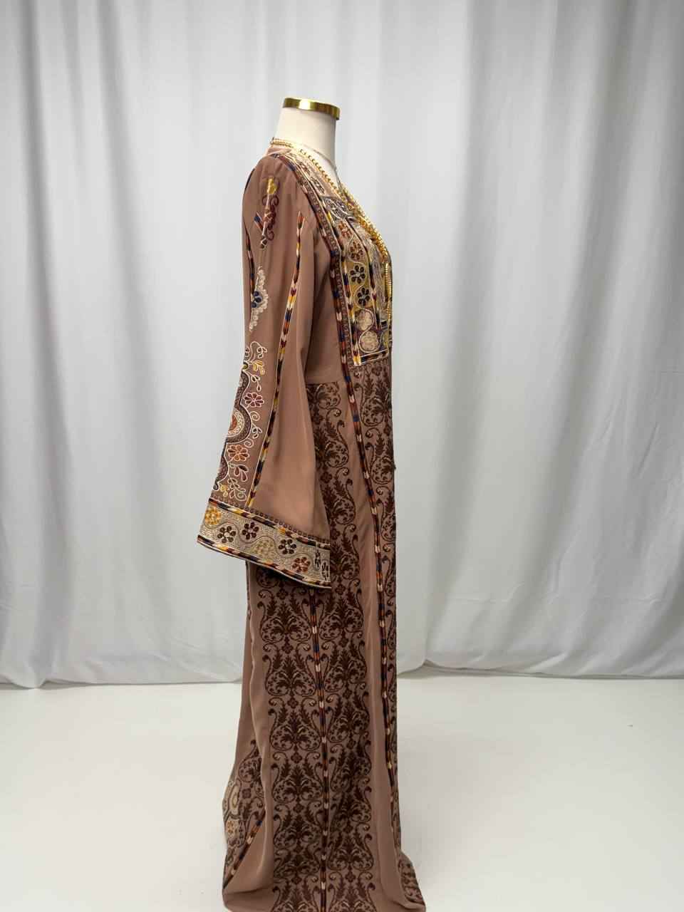 Sienna Embroidered Heritage Thobe