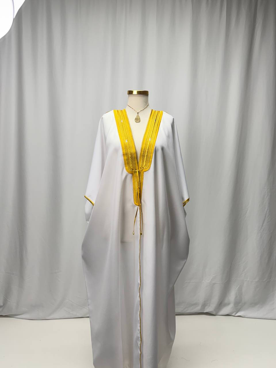 EmDalalat Abouha Bridal Bisht Abaya