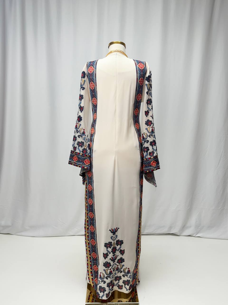 Yara Heritage Thobe