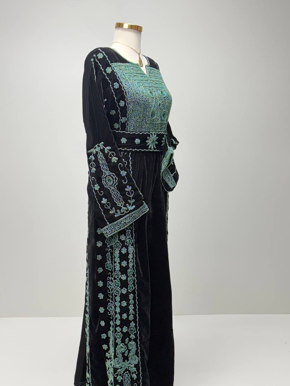 Fayrouz Beaded Velvet Thobe