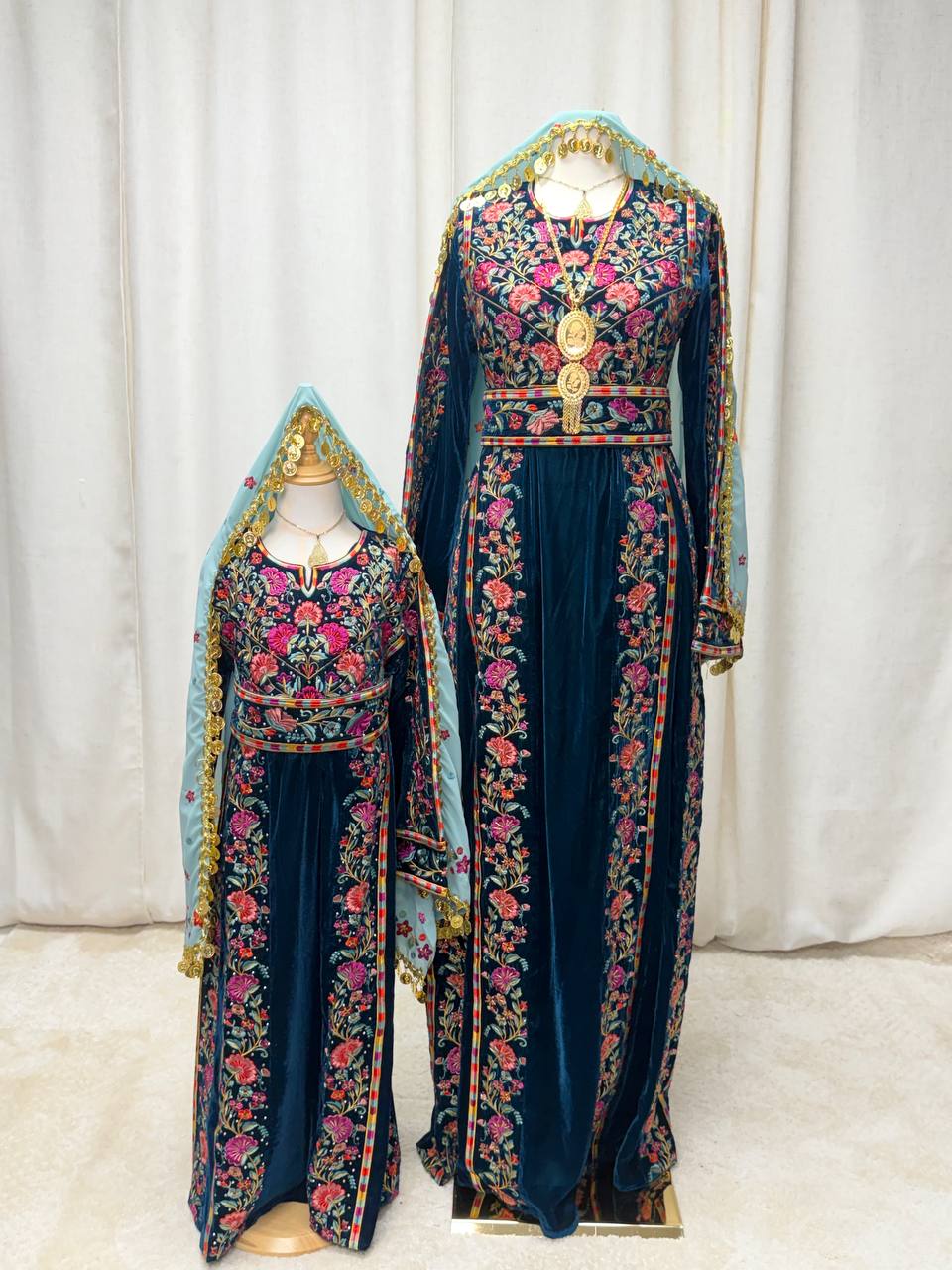 Razan Petrol Velvet Heritage Thobe