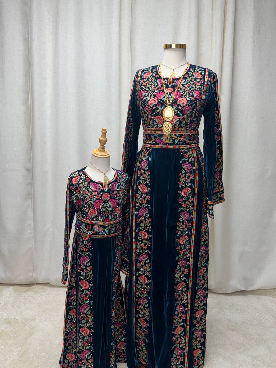 Razan Petrol Velvet Heritage Thobe