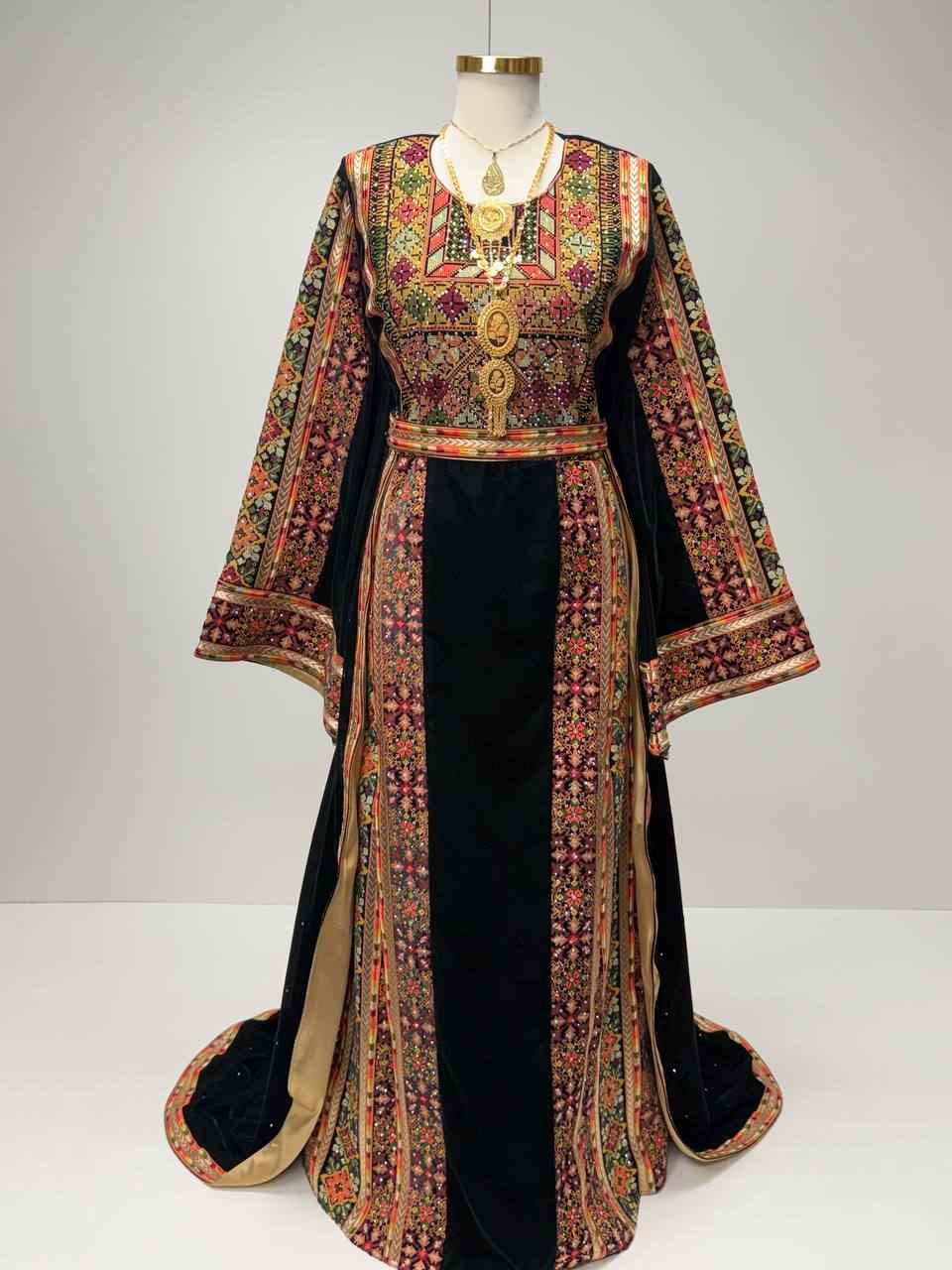 Sarah Velvet Heritage Thobe