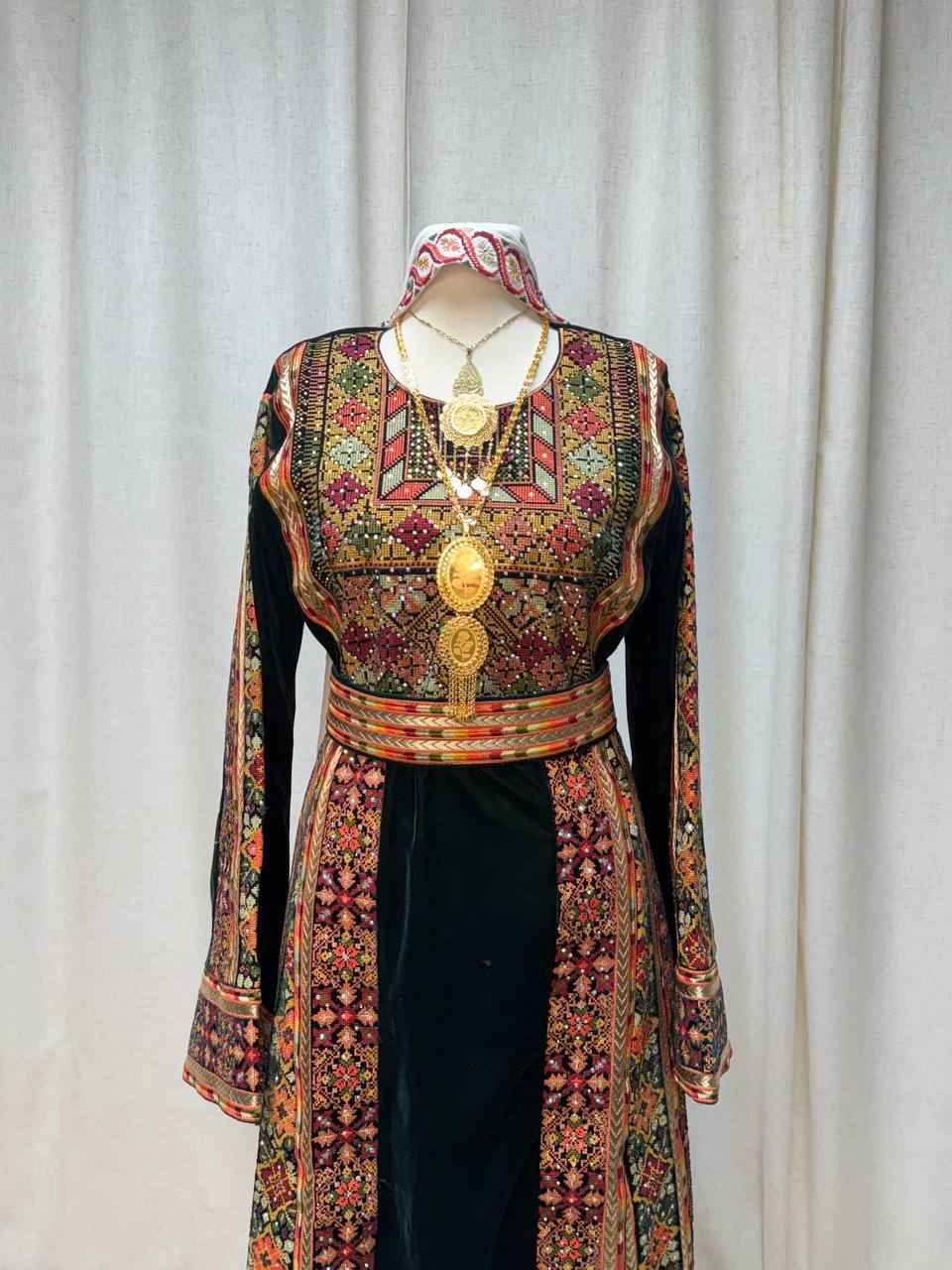 Sarah Velvet Heritage Thobe