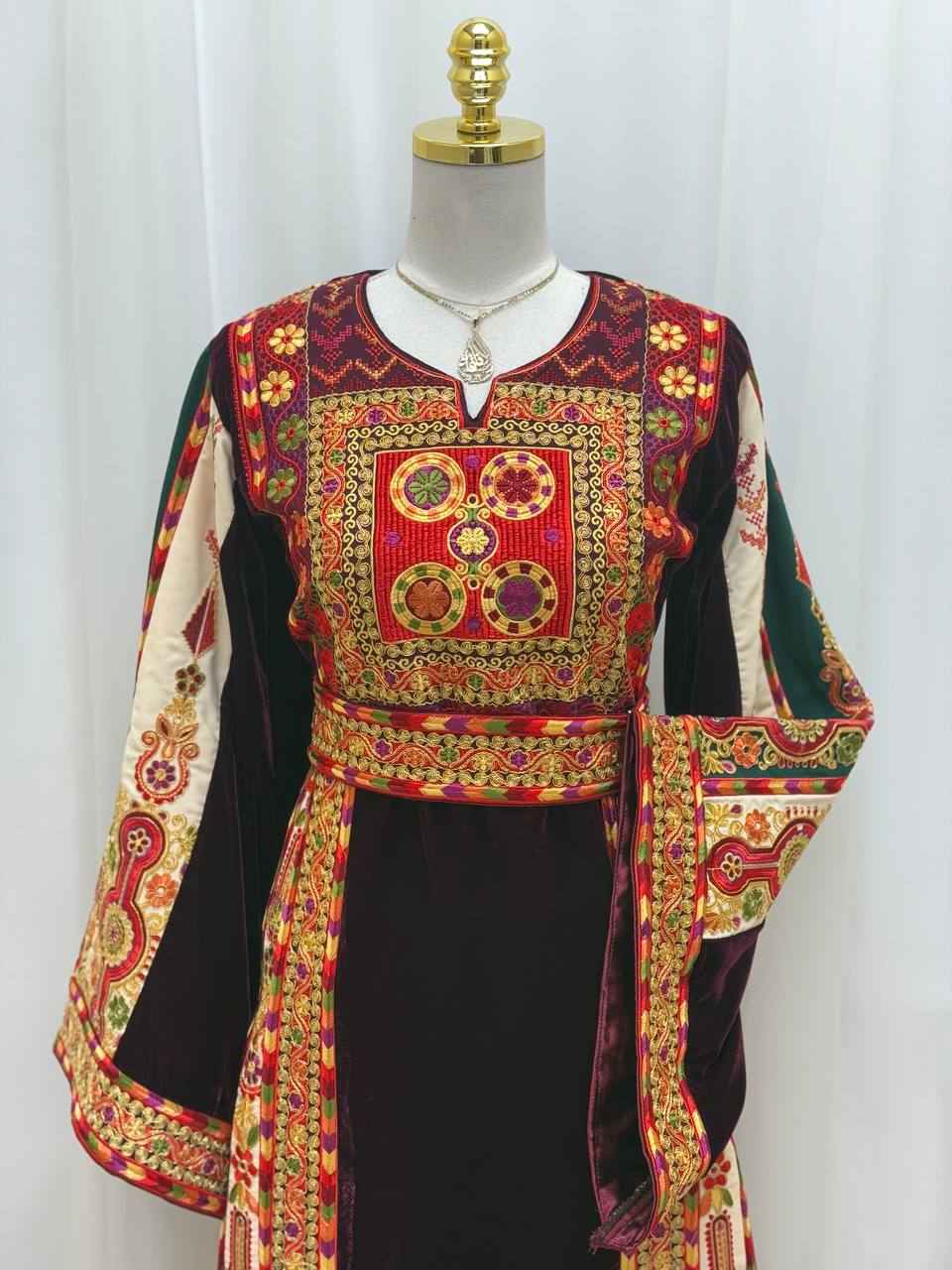 Zareefa Malika Velvet Heritage Thobe
