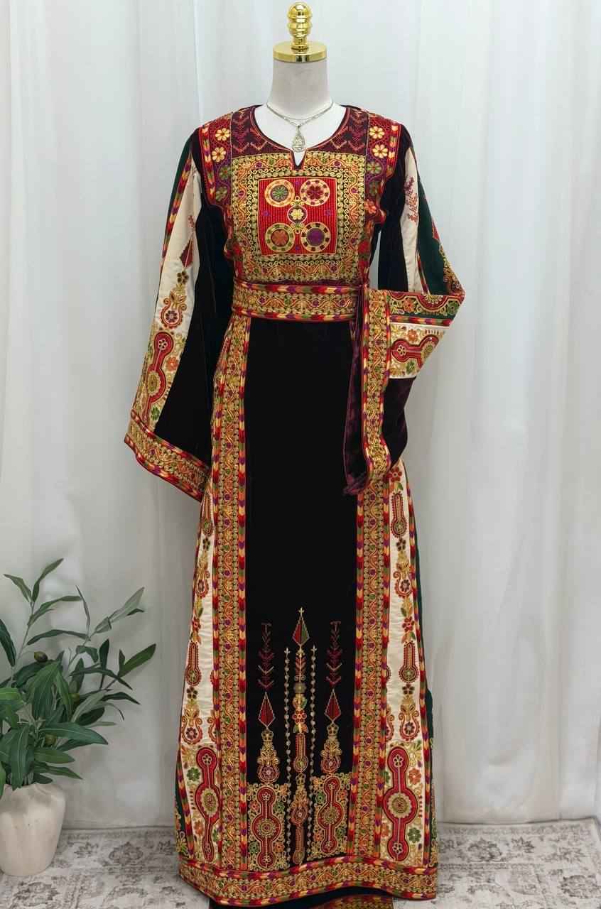 Zareefa Malika Velvet Heritage Thobe