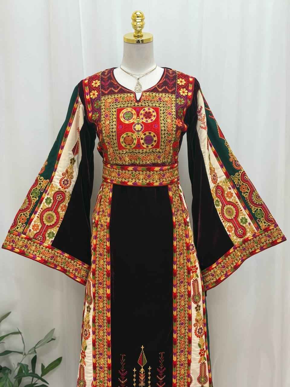 Zareefa Malika Velvet Heritage Thobe