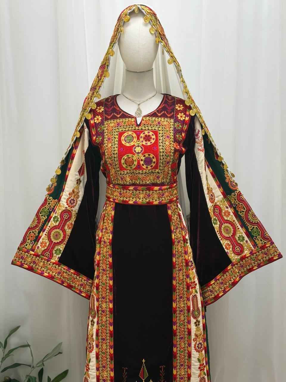 Zareefa Malika Velvet Heritage Thobe